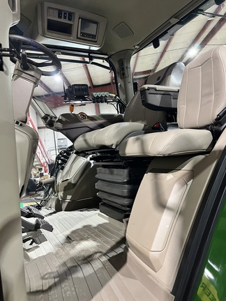 2023 John Deere 8R 410 Tractor