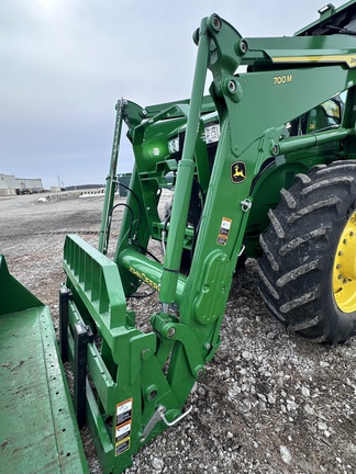 2022 John Deere 7R 230 Tractor