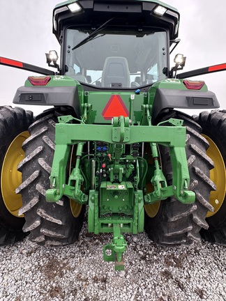 2022 John Deere 7R 230 Tractor