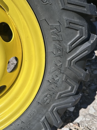 2024 John Deere XUV 835M ATV