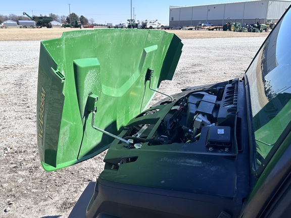 2024 John Deere XUV 835M ATV