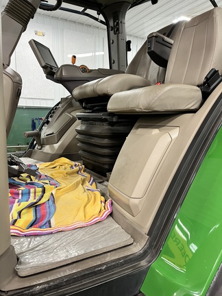 2021 John Deere 8R 280 Tractor