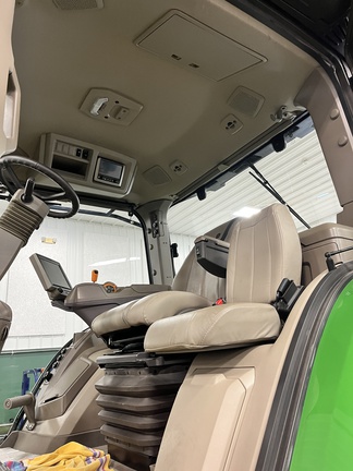 2021 John Deere 8R 280 Tractor