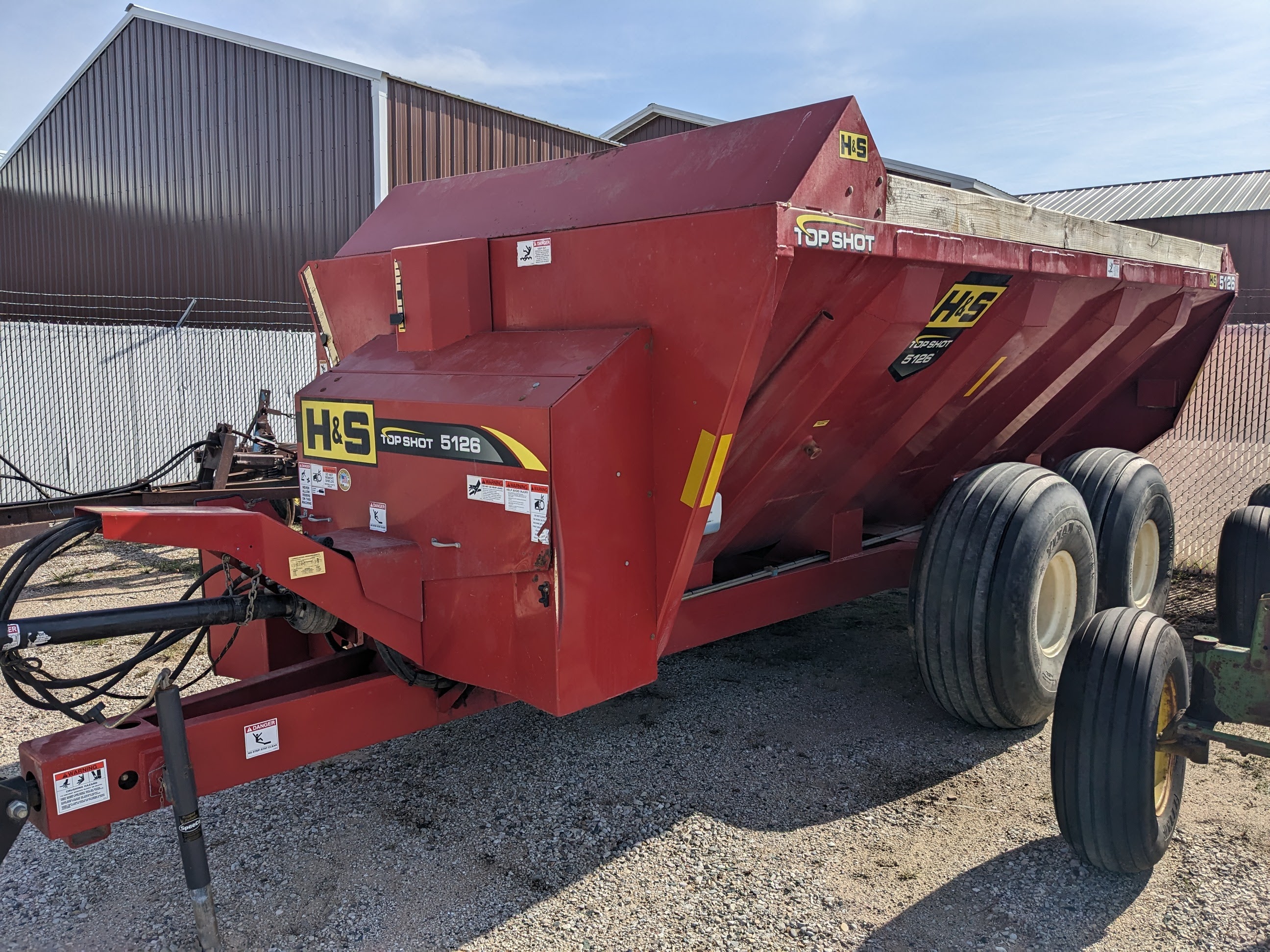 H&S TS 5126 Manure Spreader