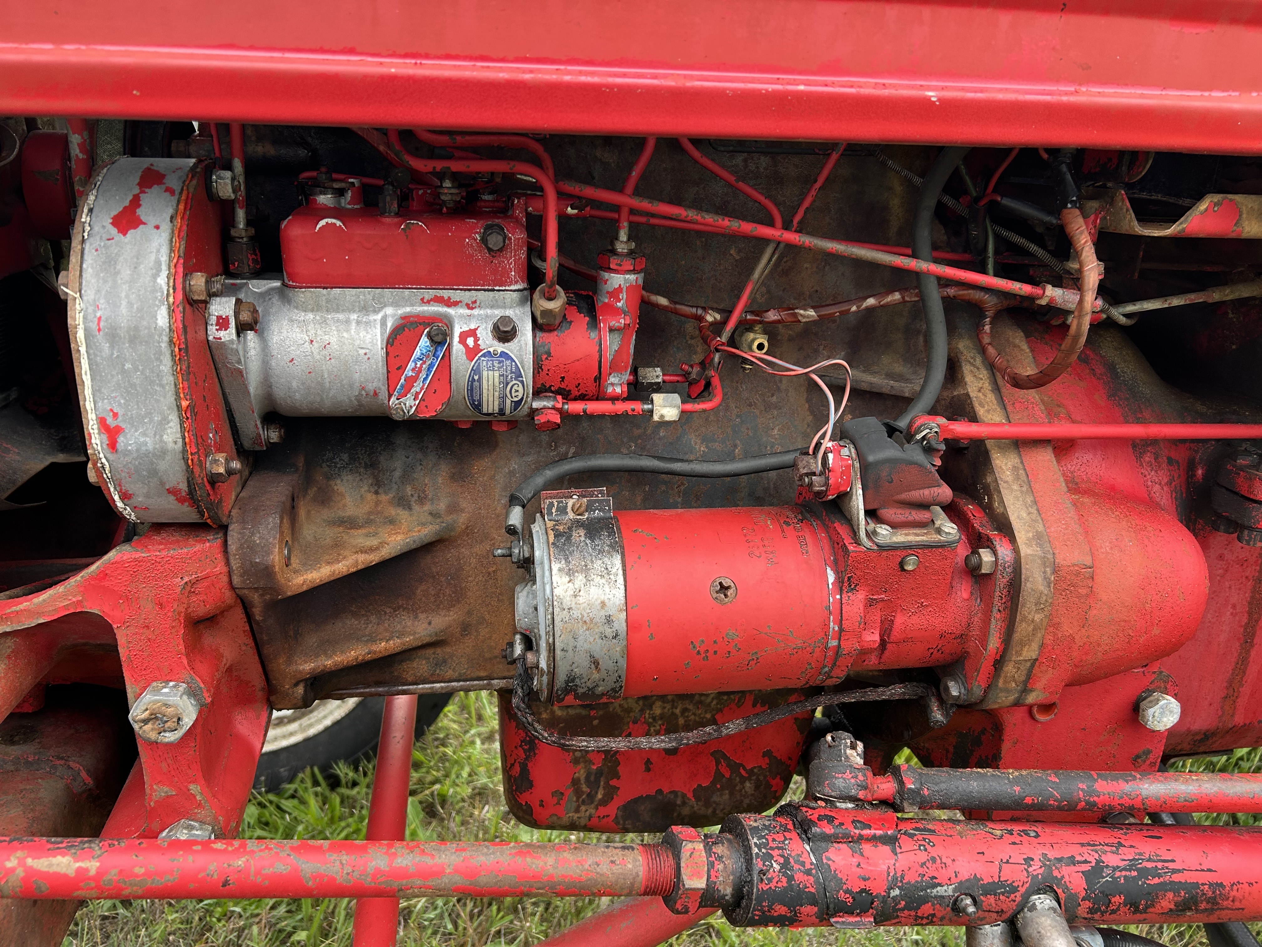 1964 International B-414 Tractor