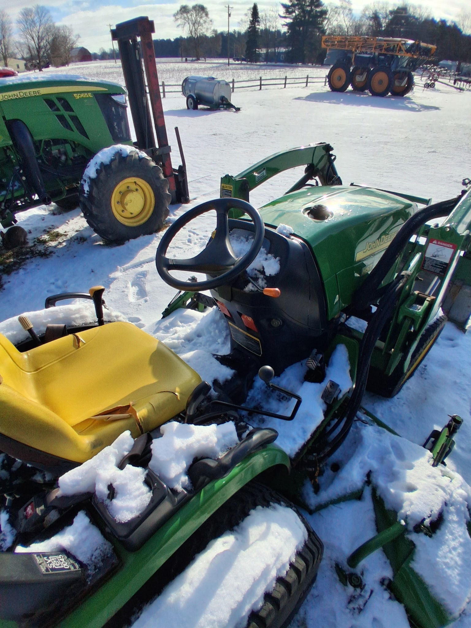 John Deere 2520 Tractor