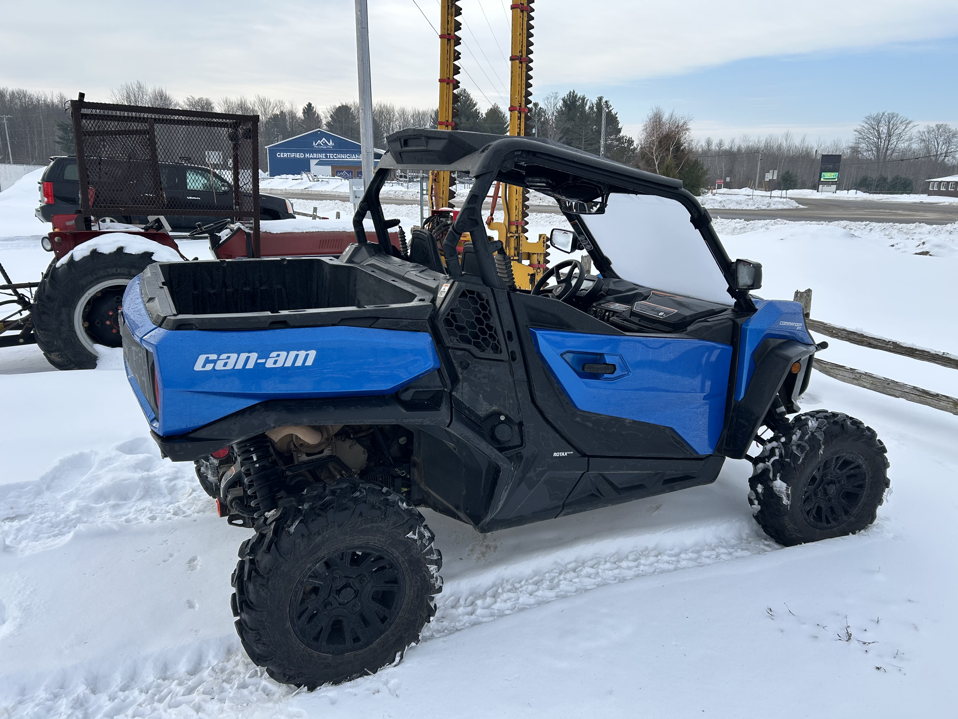 2021 Can-Am Commander Side by Side
