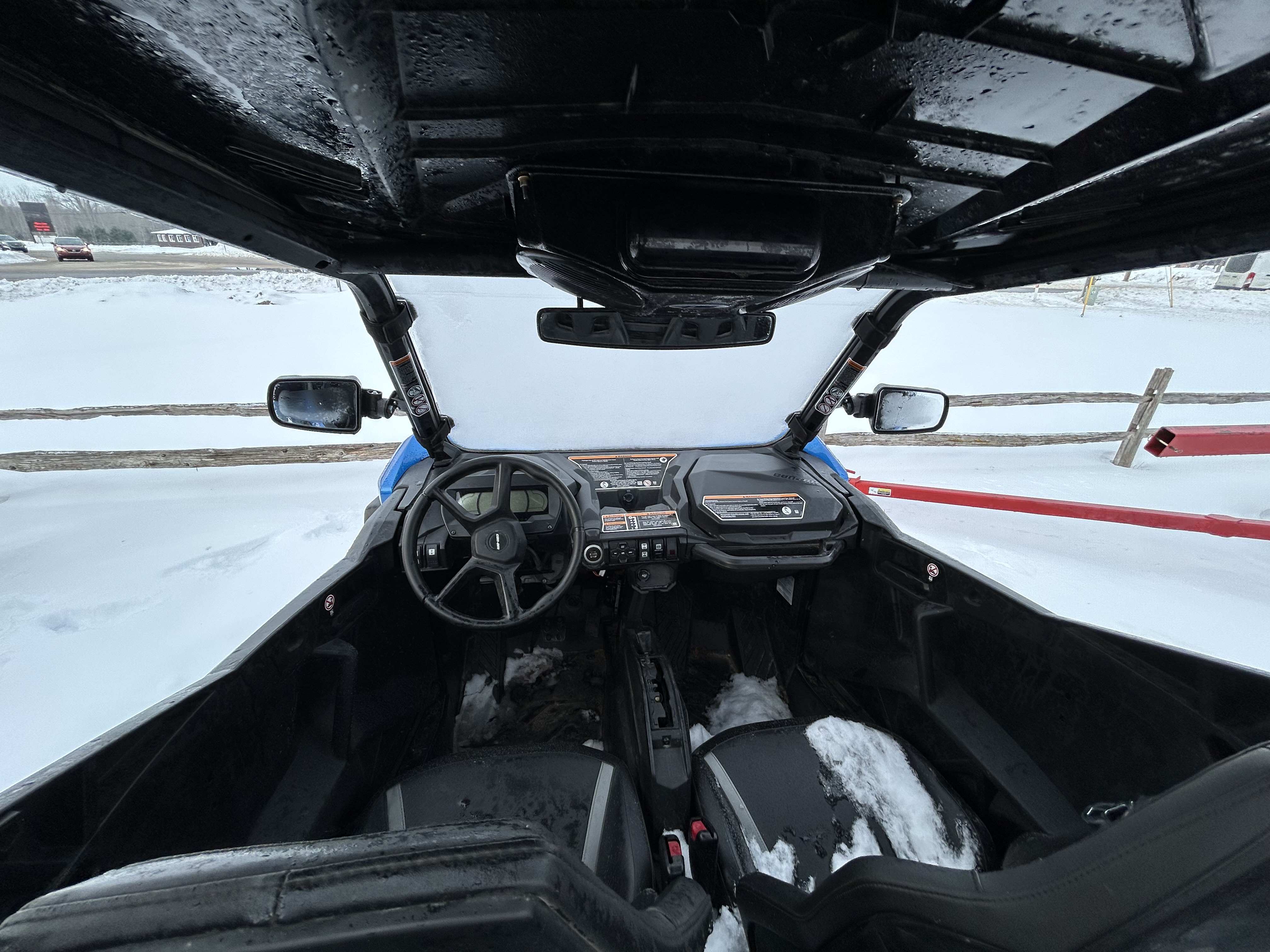 2021 Can-Am Commander Side by Side