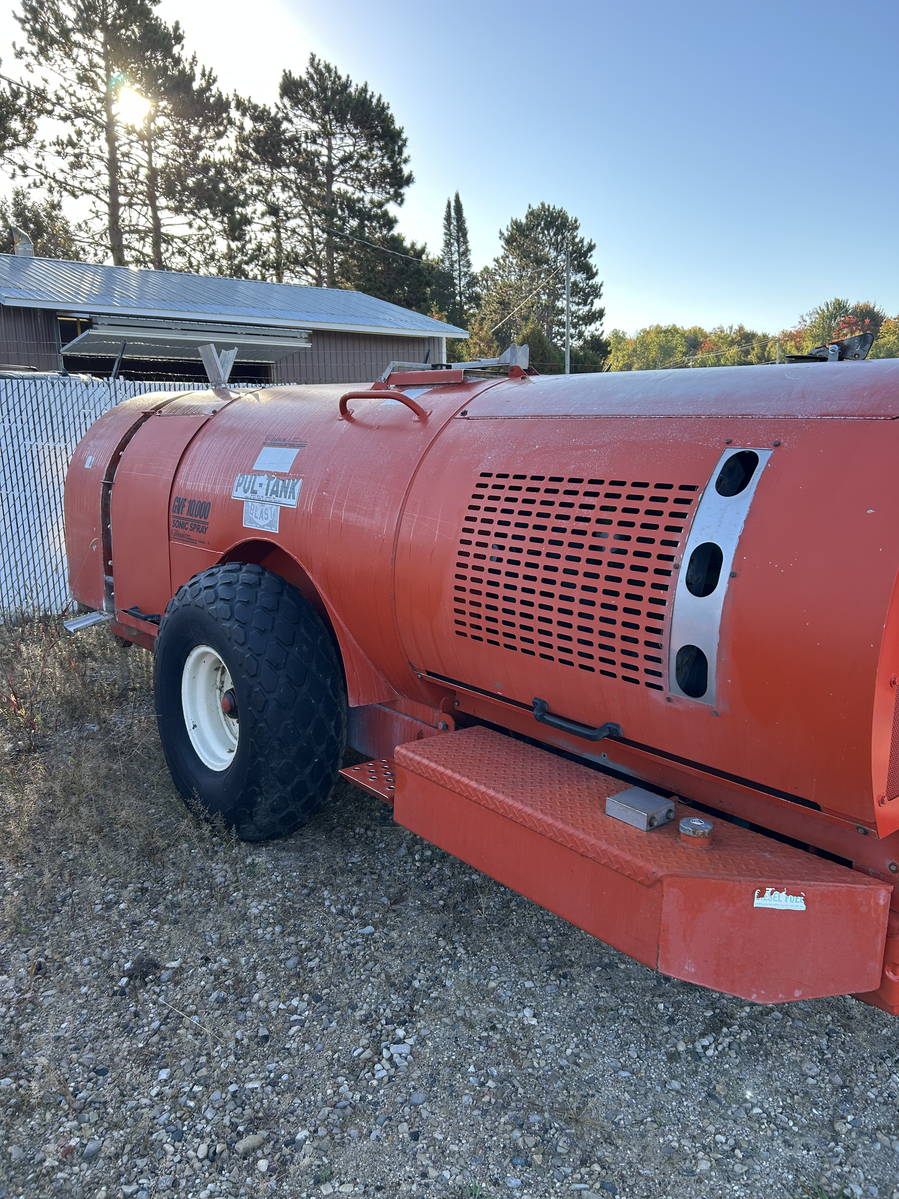 Rears Pul-Tank Power Blast Sprayer/Orchard