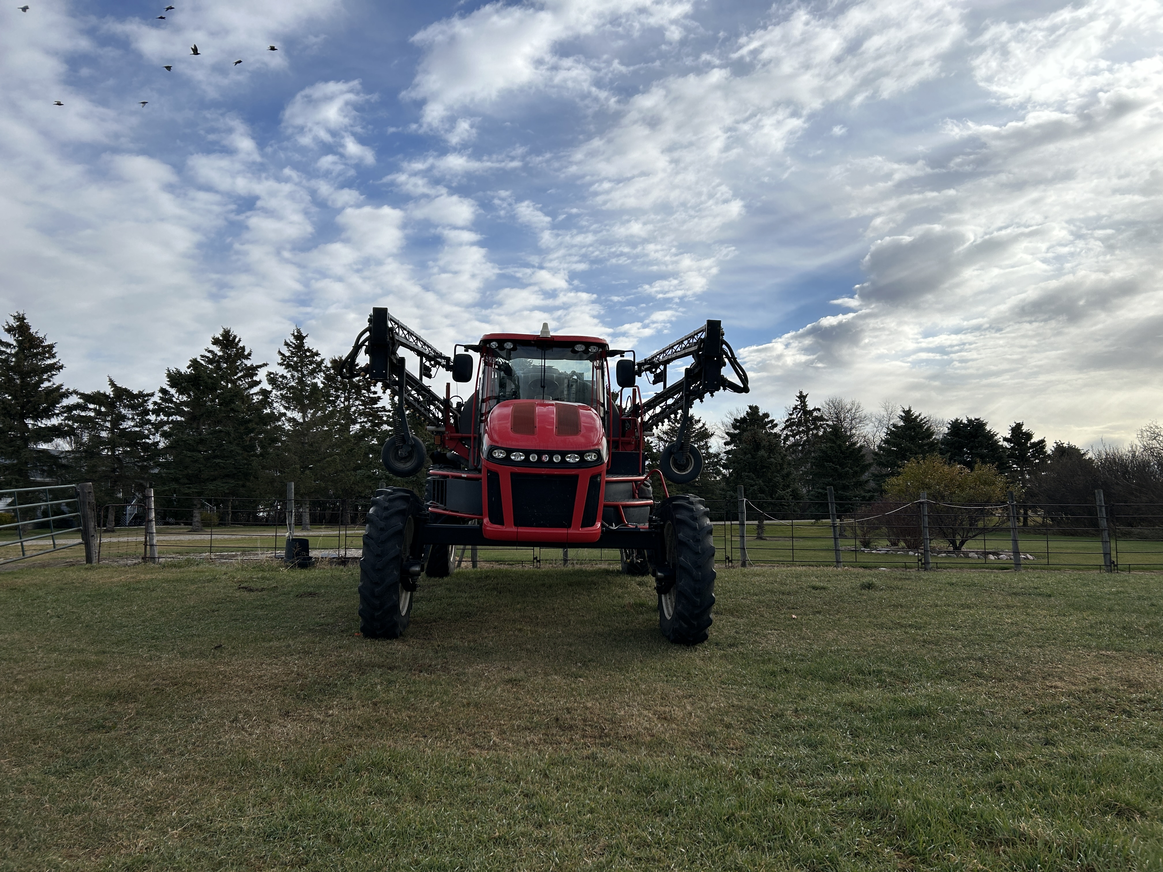 2013 Apache AS1020 Sprayer/High Clearance