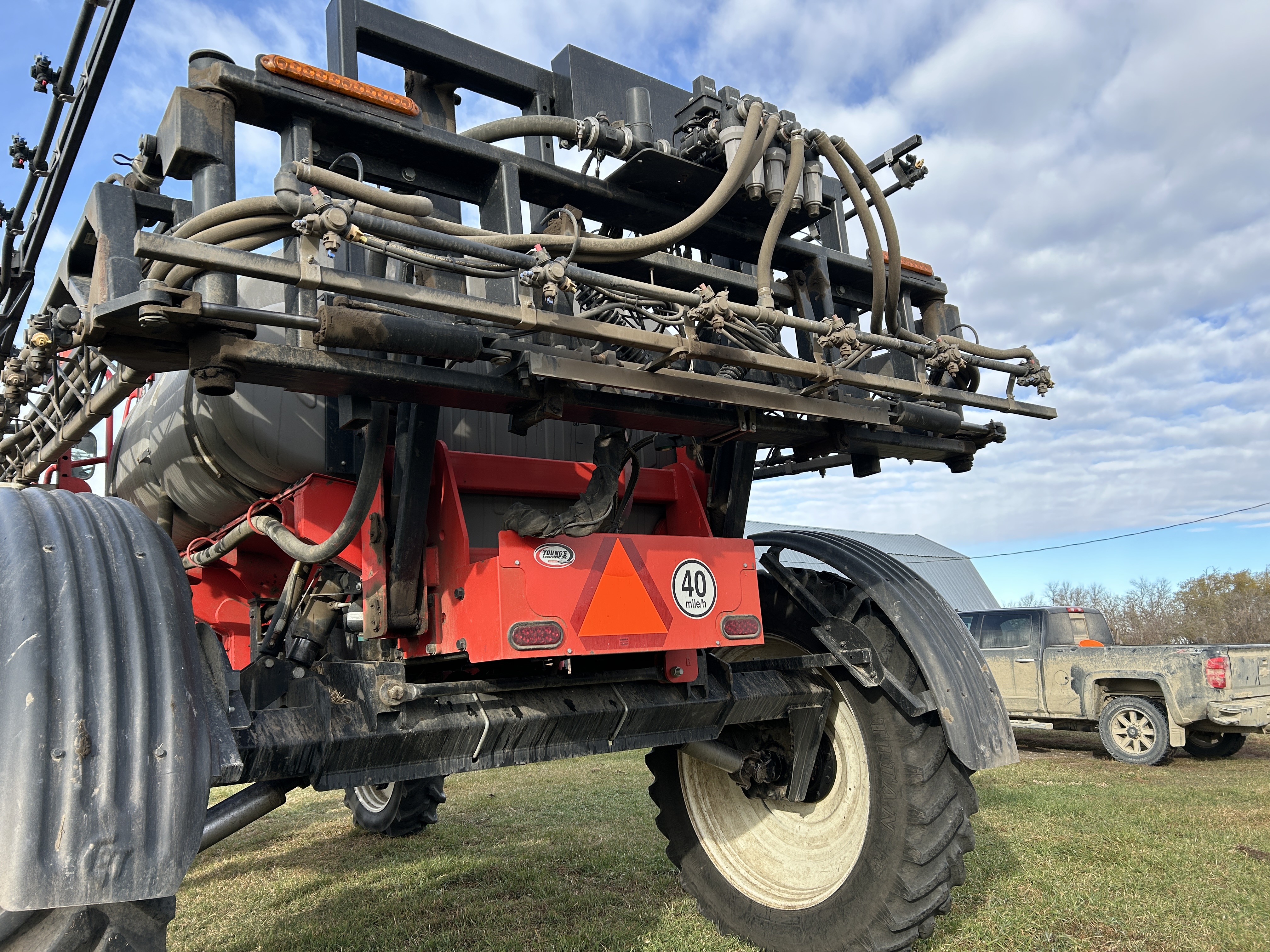 2013 Apache AS1020 Sprayer/High Clearance