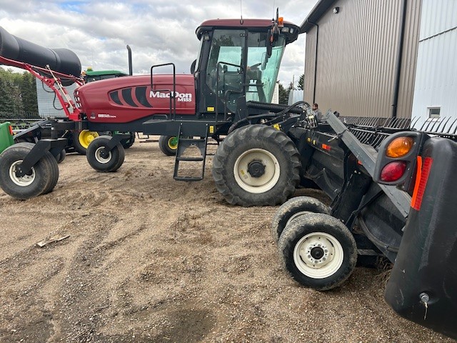 2013 MacDon M155 Windrower