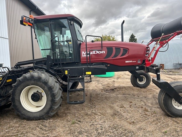 2013 MacDon M155 Windrower