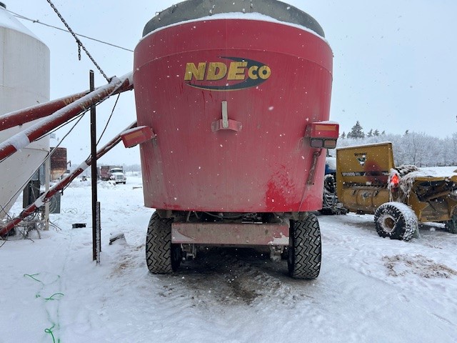 2018 NDE FS1000D Vertical Feed Mixer