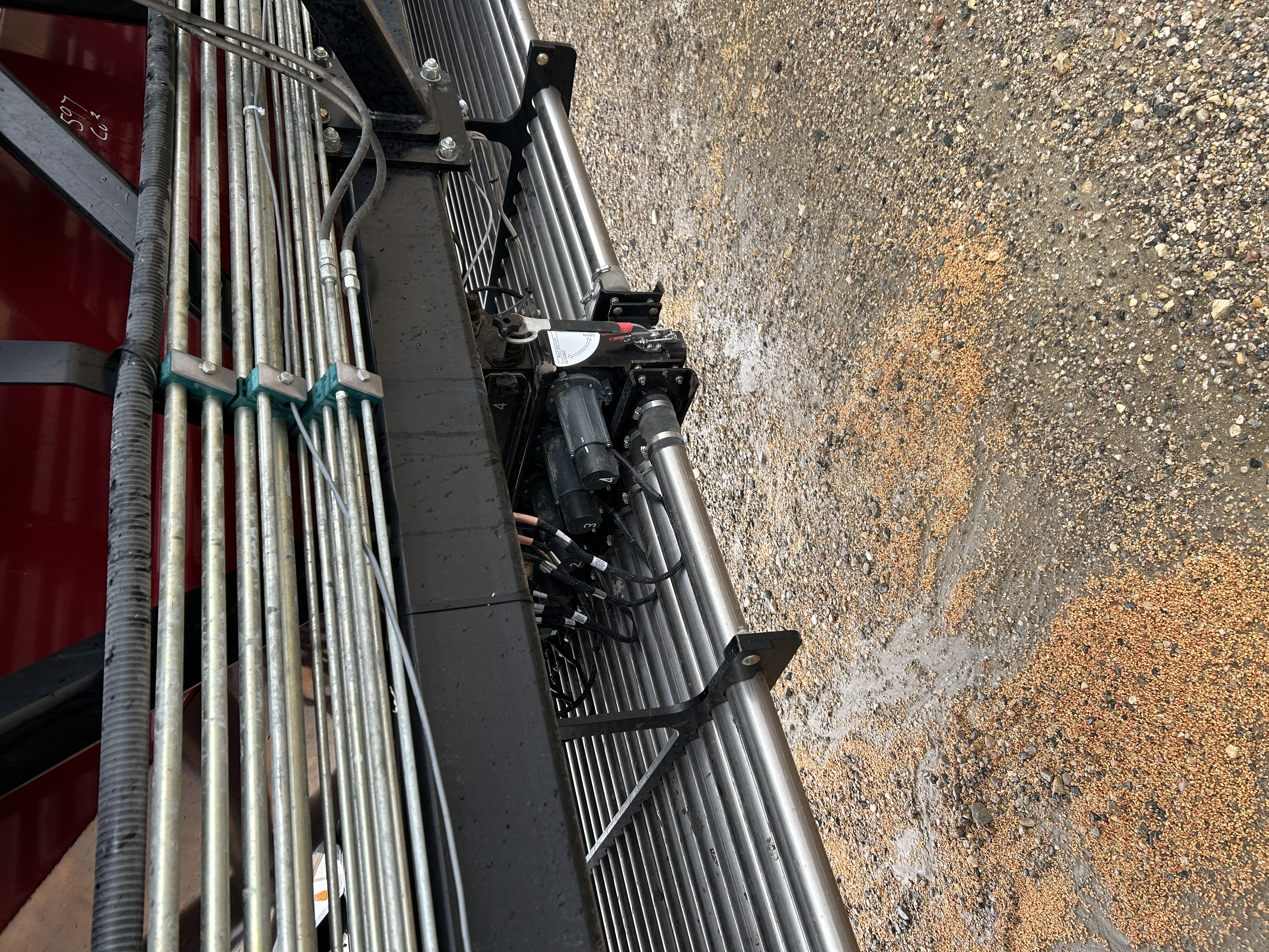 2016 Seed Hawk 8412 & 980 Air Drill