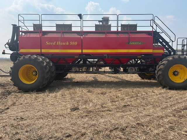 2022 Seed Hawk 8412 & 980 Air Drill