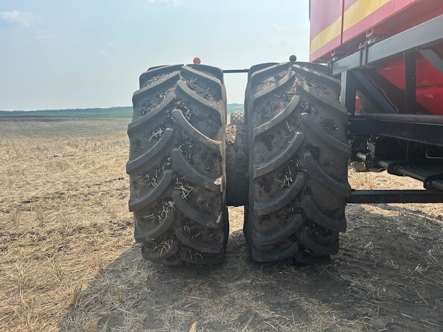 2022 Seed Hawk 8412 & 980 Air Drill