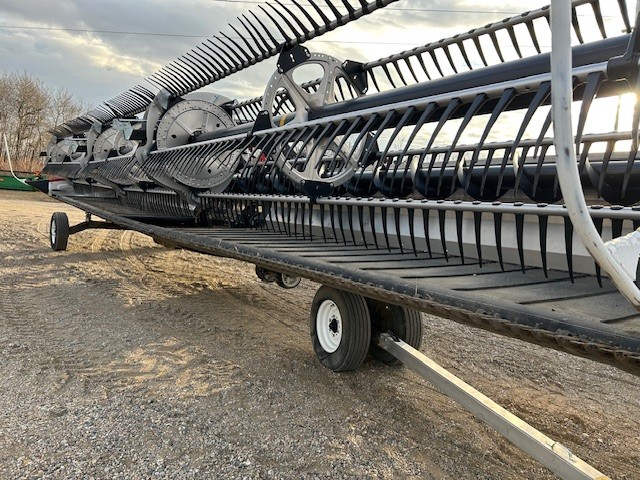 2025 MacDon FD240 Header Draper Flex