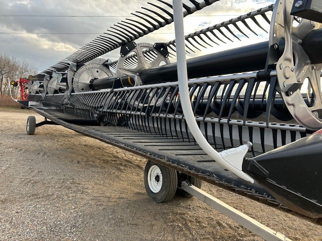 2025 MacDon FD240 Header Draper Flex
