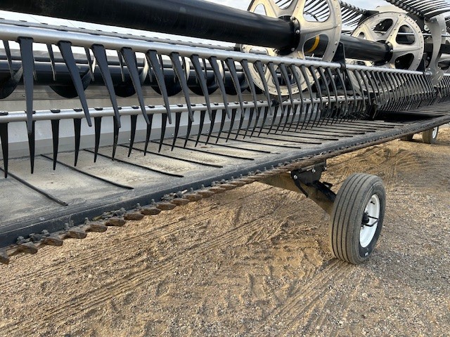 2025 MacDon FD240 Header Draper Flex