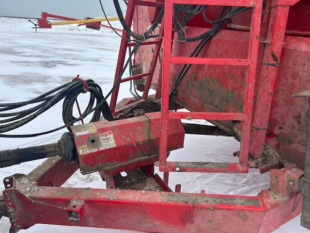 2022 NDE FS700 Vertical Feed Mixer