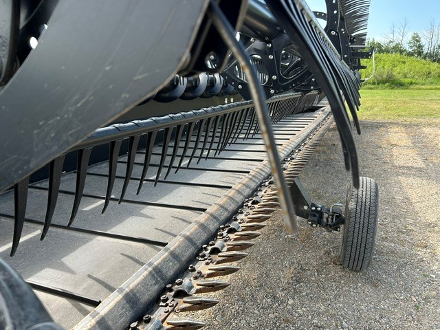 2021 MacDon FD140 Header Draper Flex