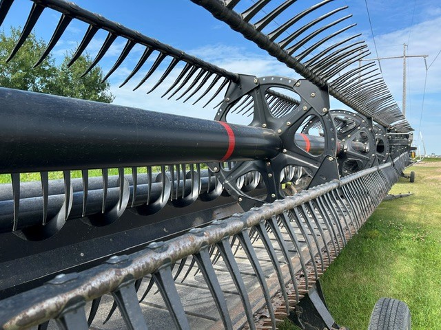 2017 MacDon FD140 Header Draper Flex