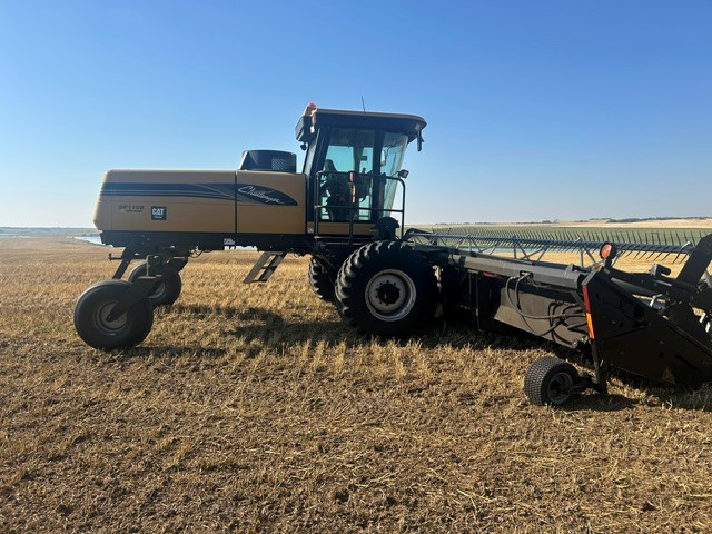 2005 Challenger SP115B Windrower