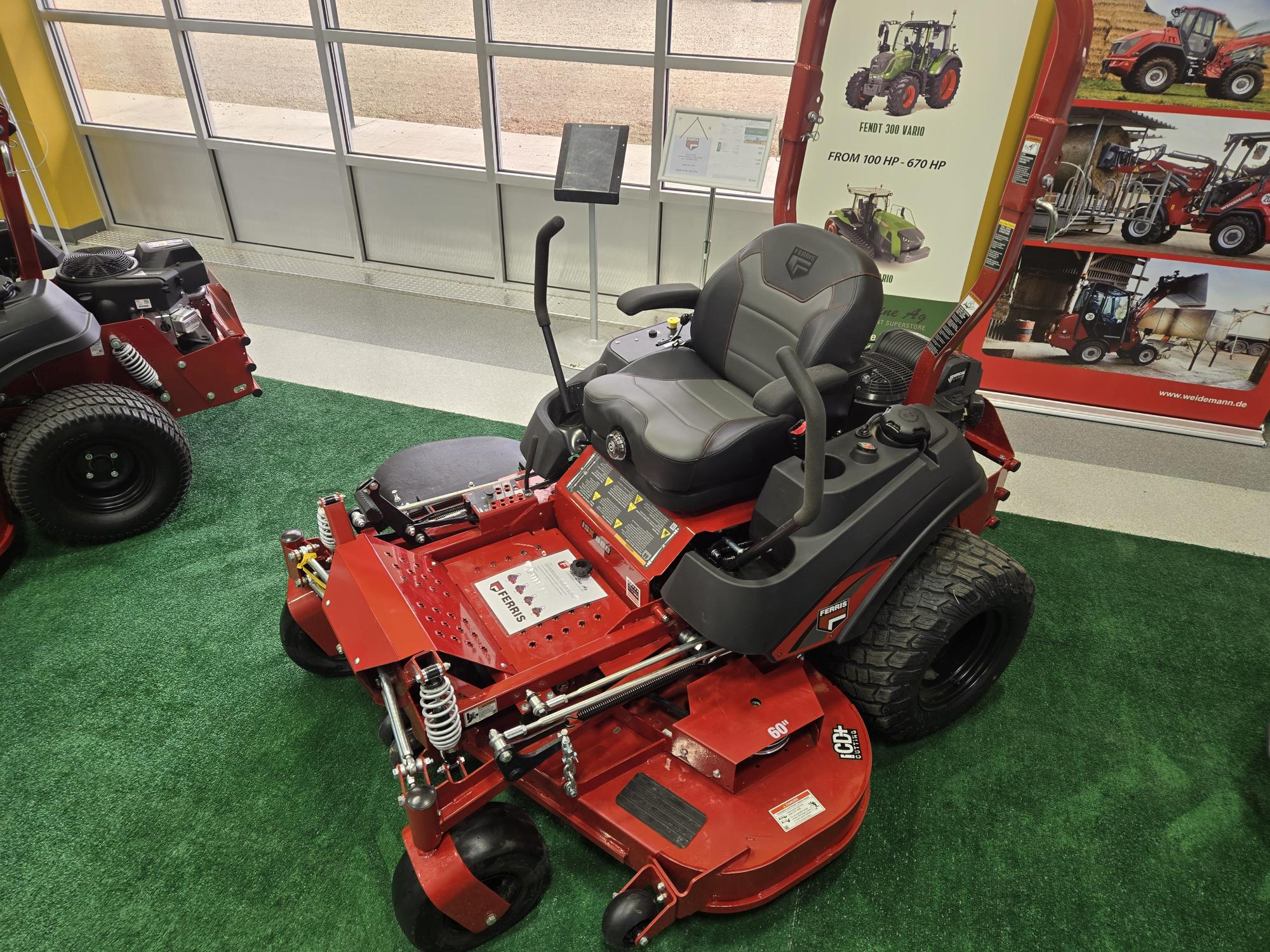 2025 Ferris ISX800Z Mower/Zero Turn