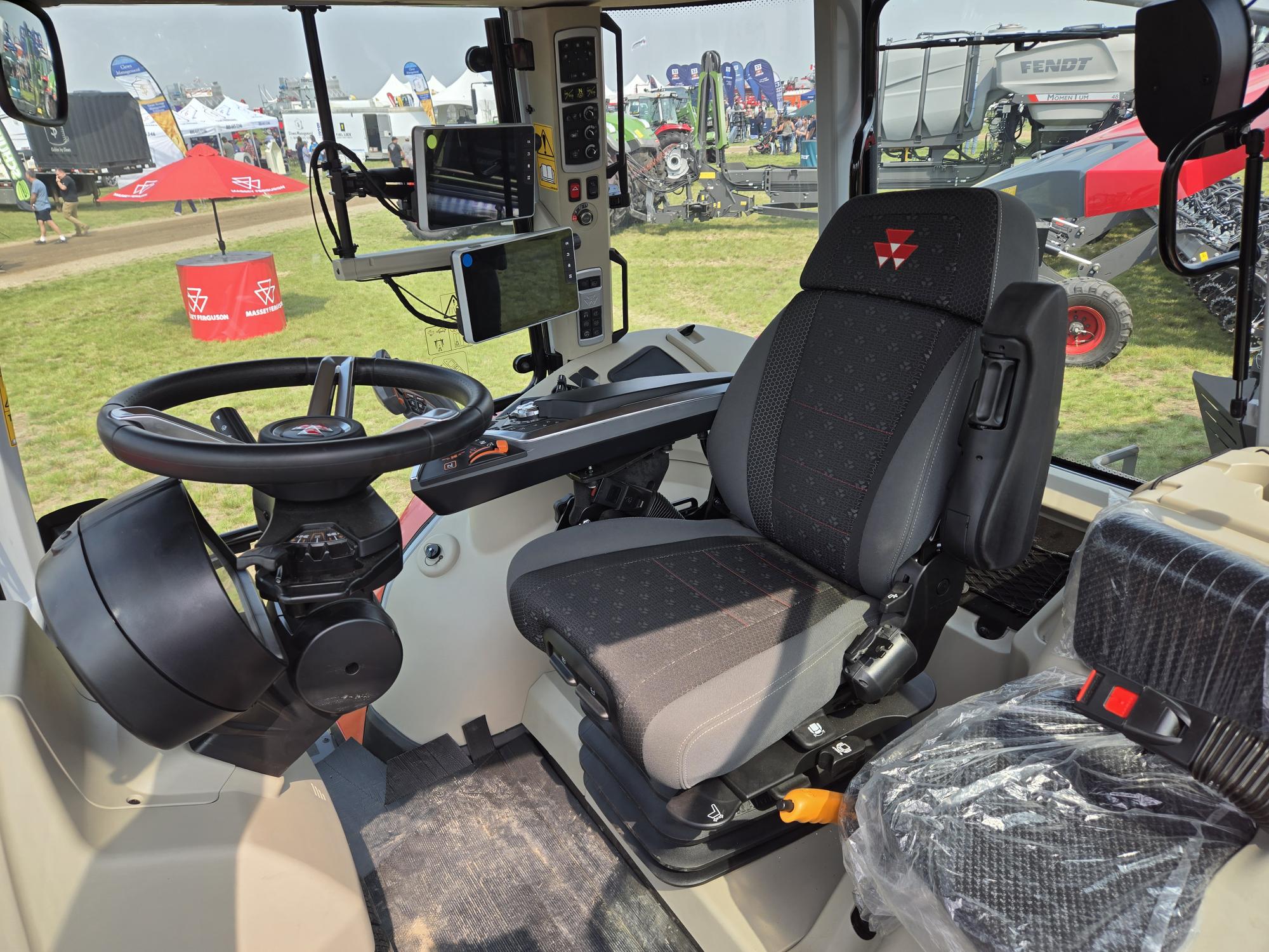 2024 Massey Ferguson 7S.190 Tractor