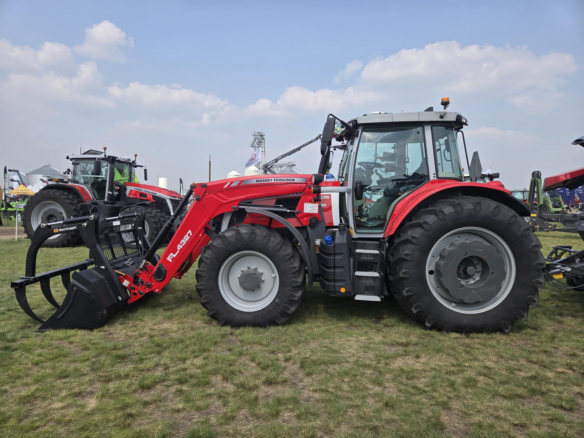 2024 Massey Ferguson 7S.190 Tractor