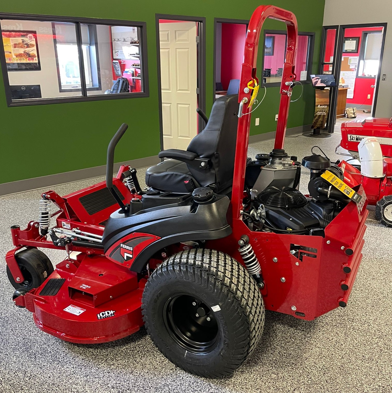 2024 Ferris ISX3300Z Mower/Zero Turn