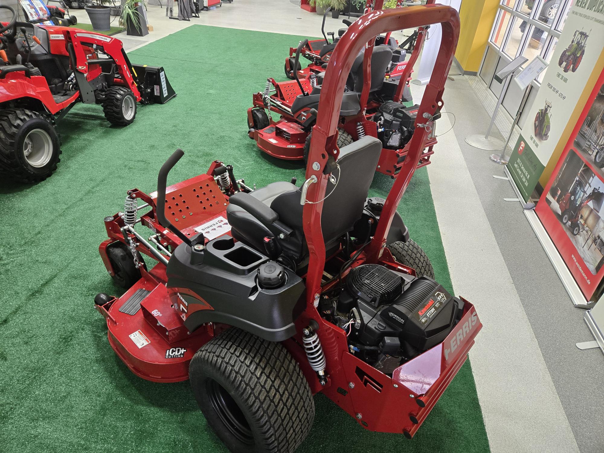 2025 Ferris ISX2200 Mower/Zero Turn