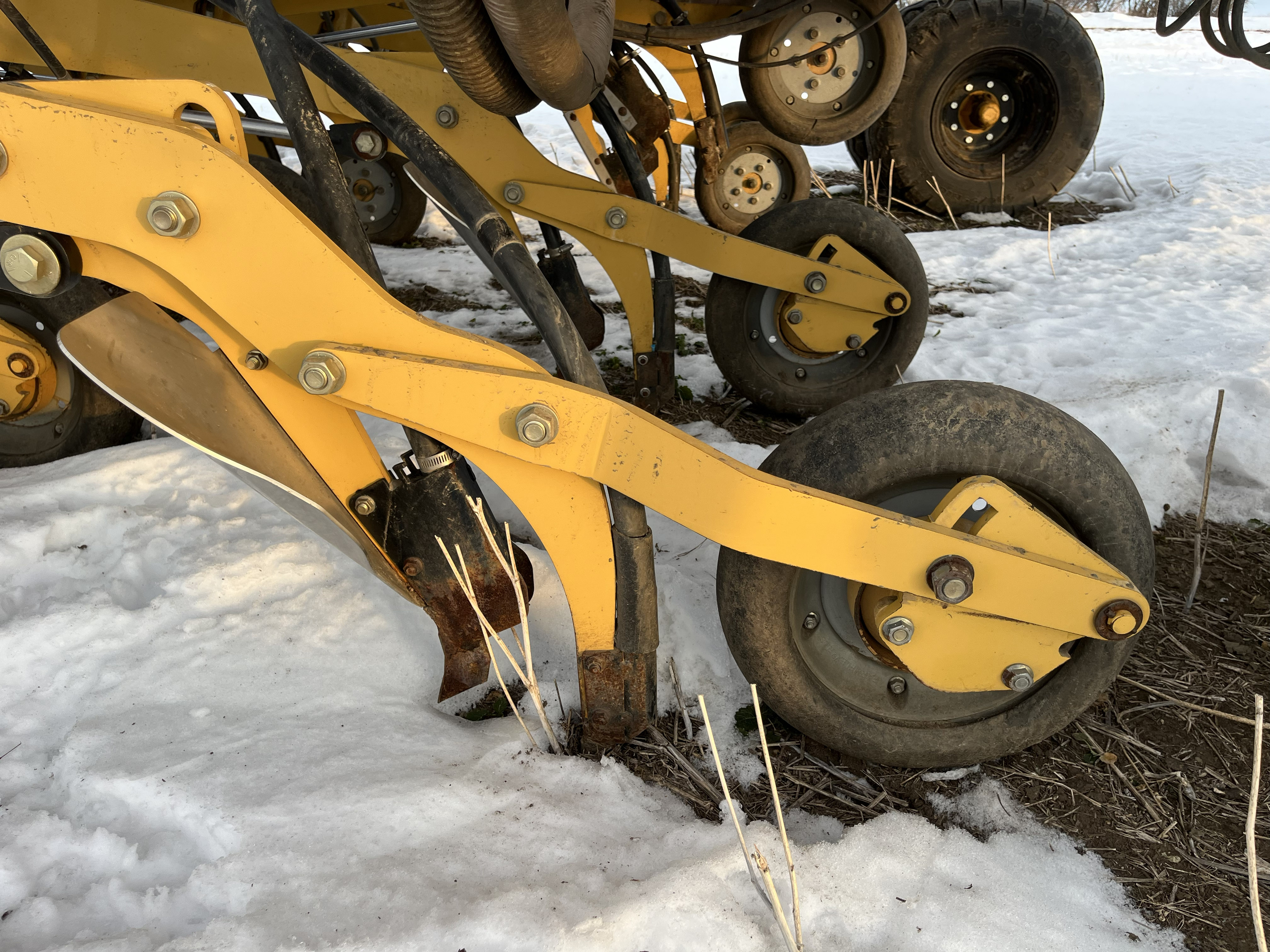 2016 Seed Master 7012 with Bourgault 6550ST Air Drill