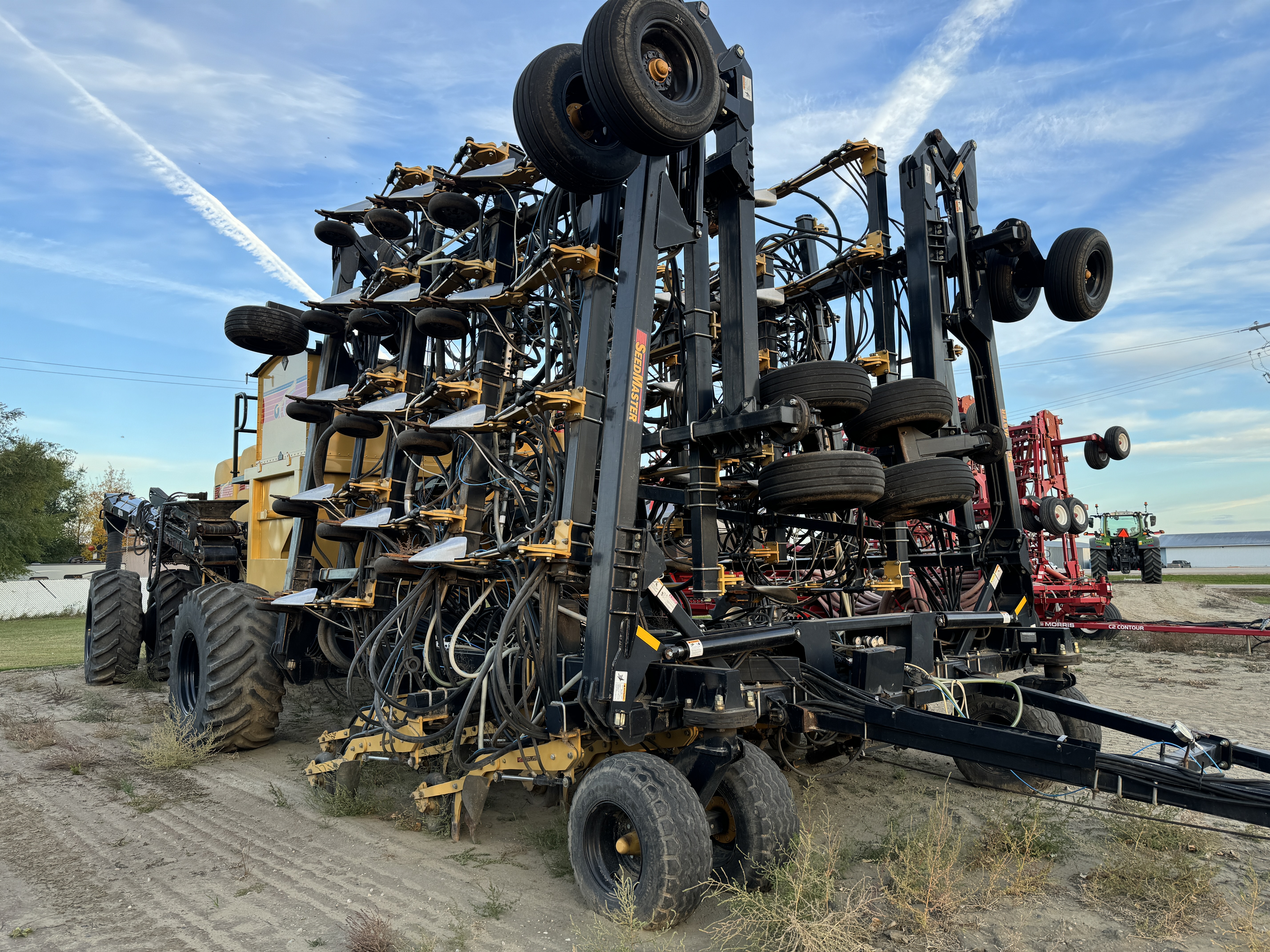 2015 Seed Master 7012 with Nova Cart Air Drill