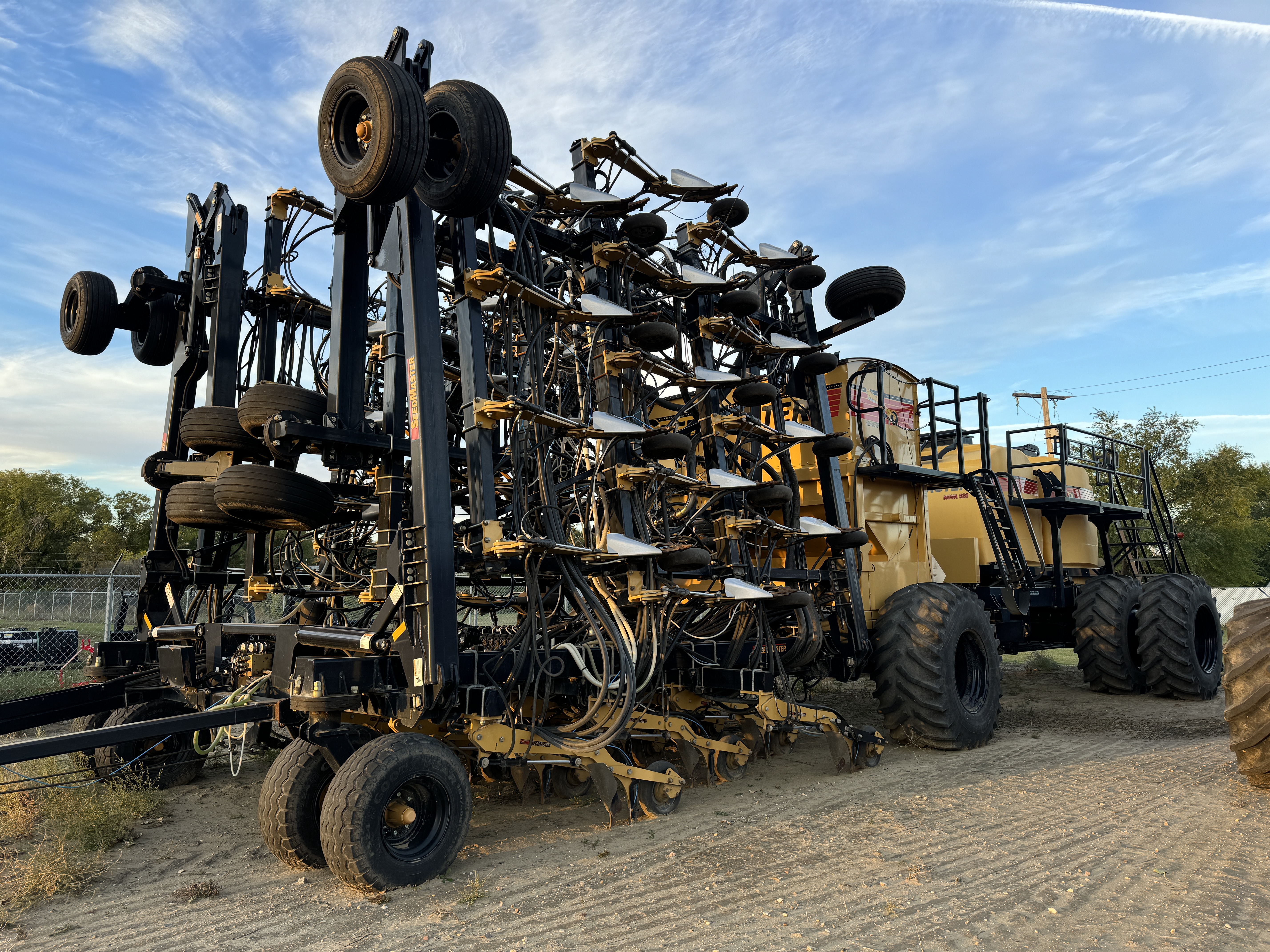 2015 Seed Master 7012 with Nova Cart Air Drill