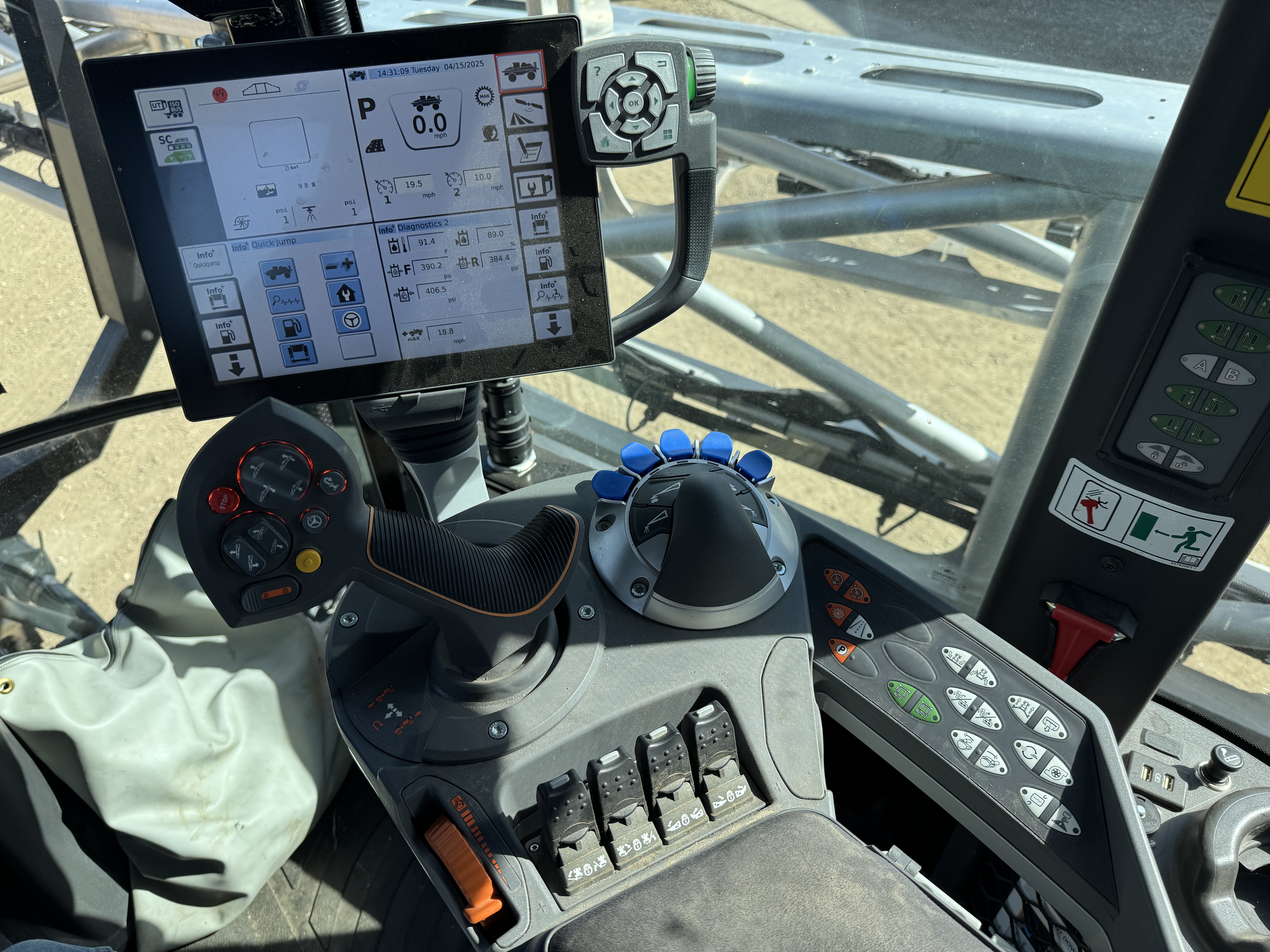 2022 RoGator RG1300C Sprayer/High Clearance