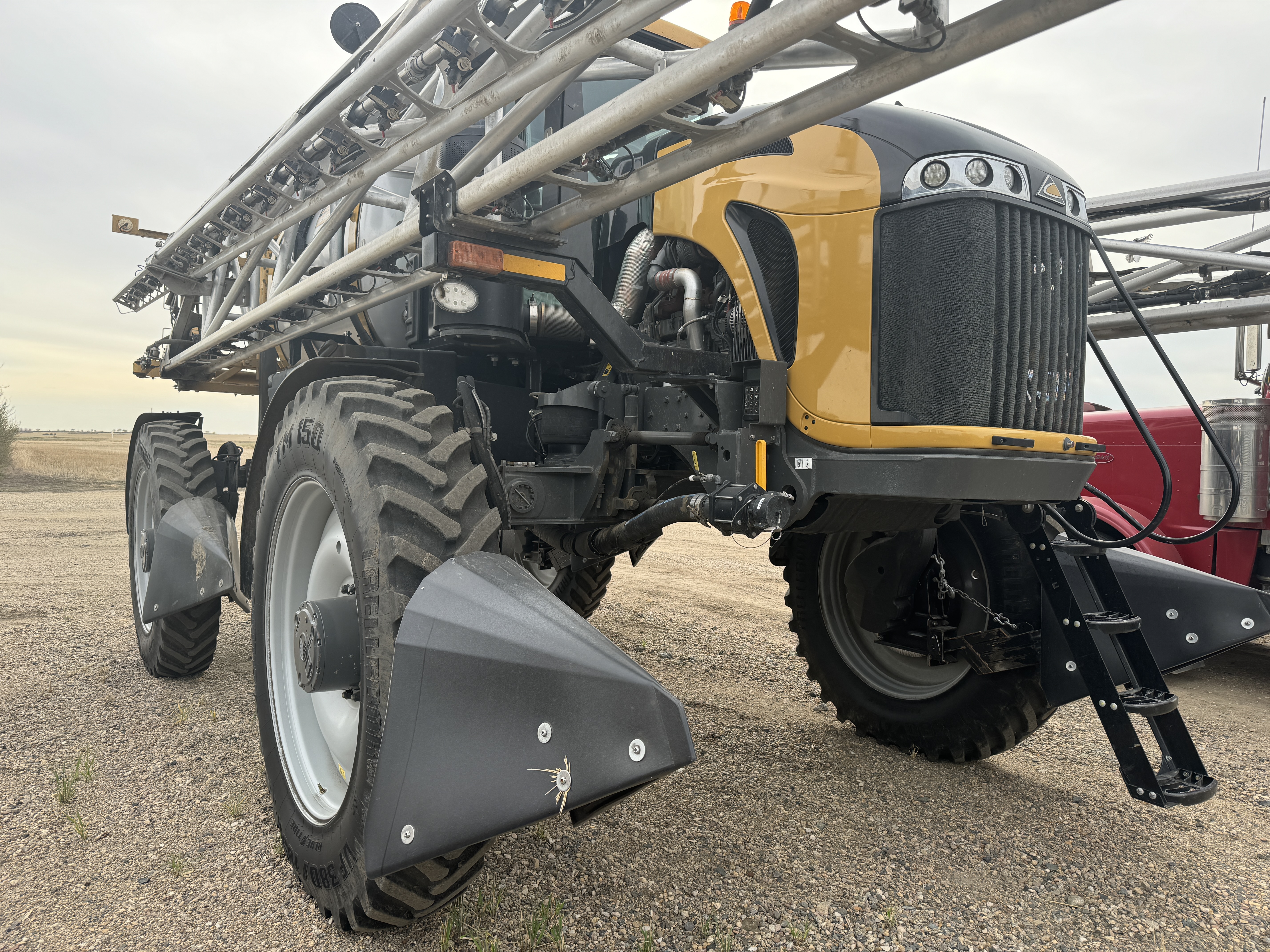 2022 RoGator RG1300C Sprayer/High Clearance