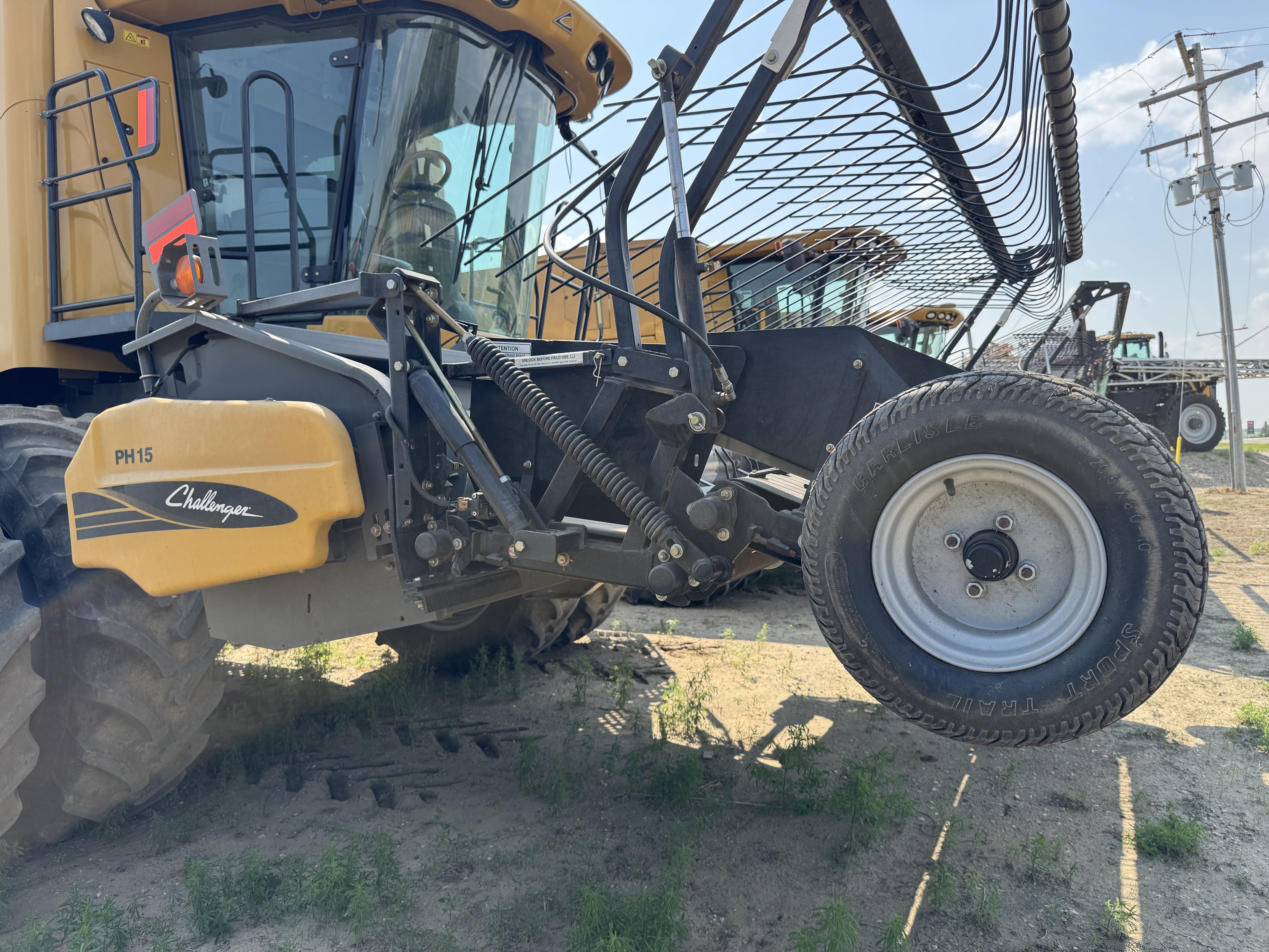 2012 Challenger 560C Combine