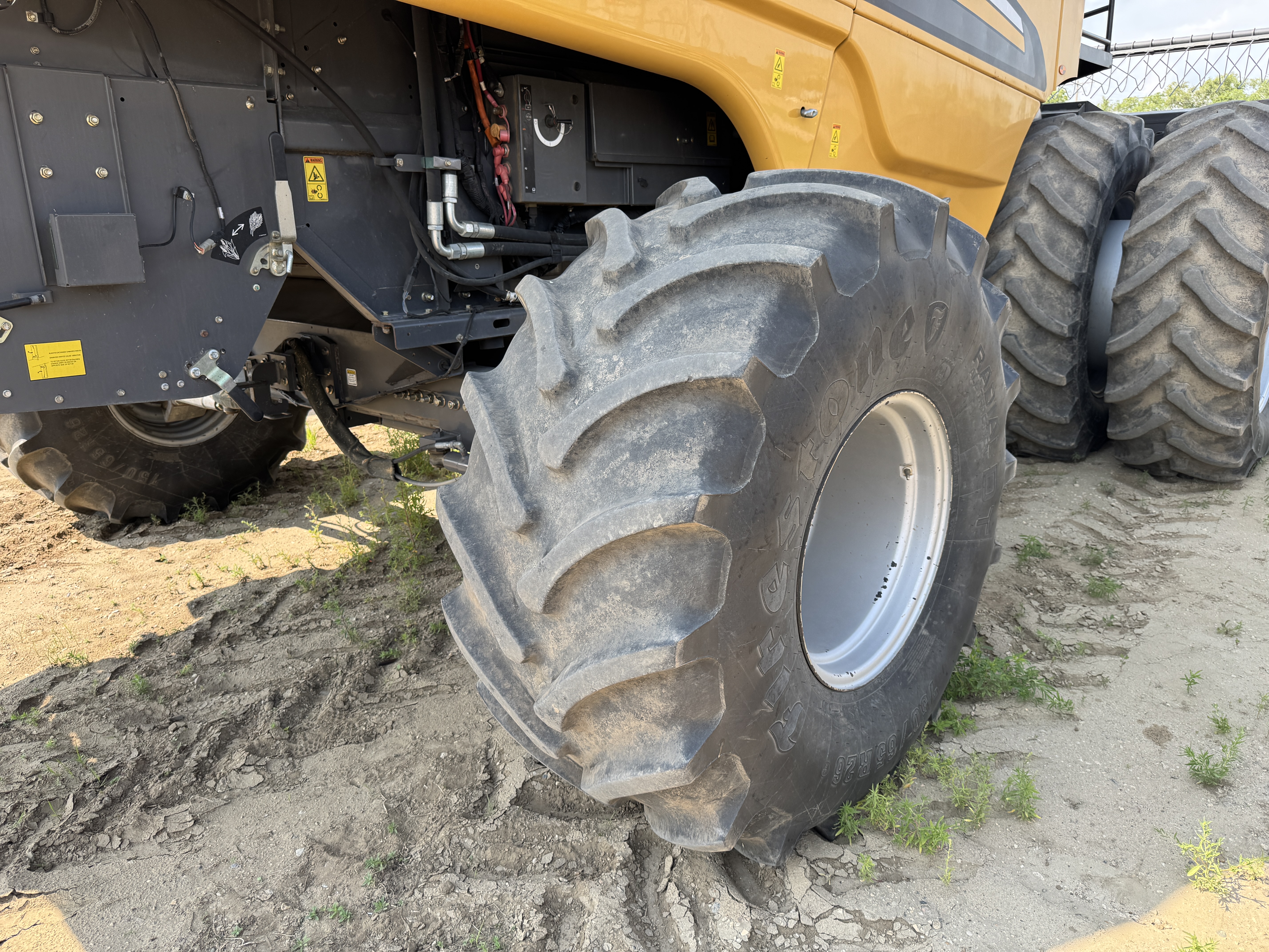 2012 Challenger 560C Combine