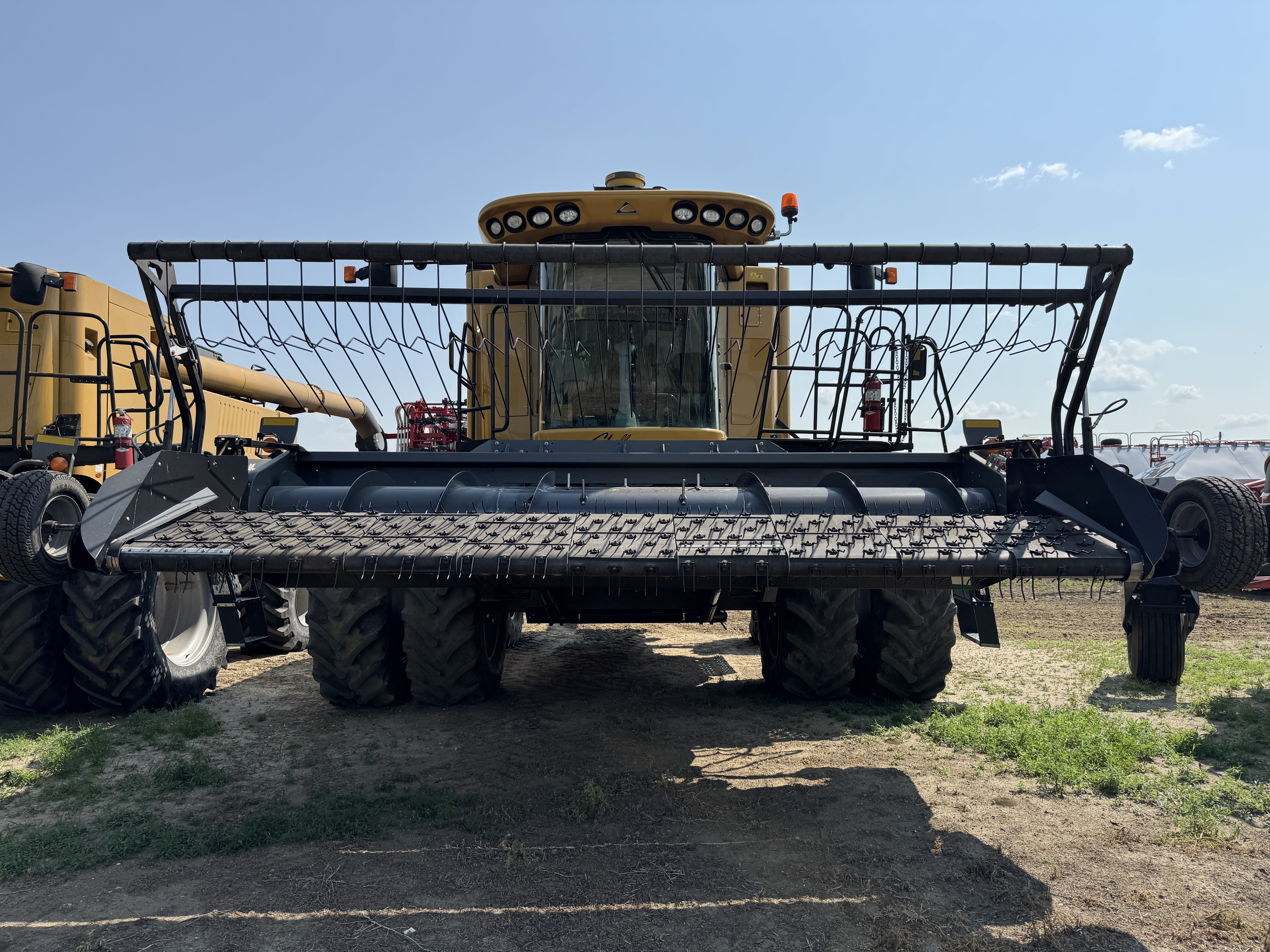 2013 Challenger 560C Combine