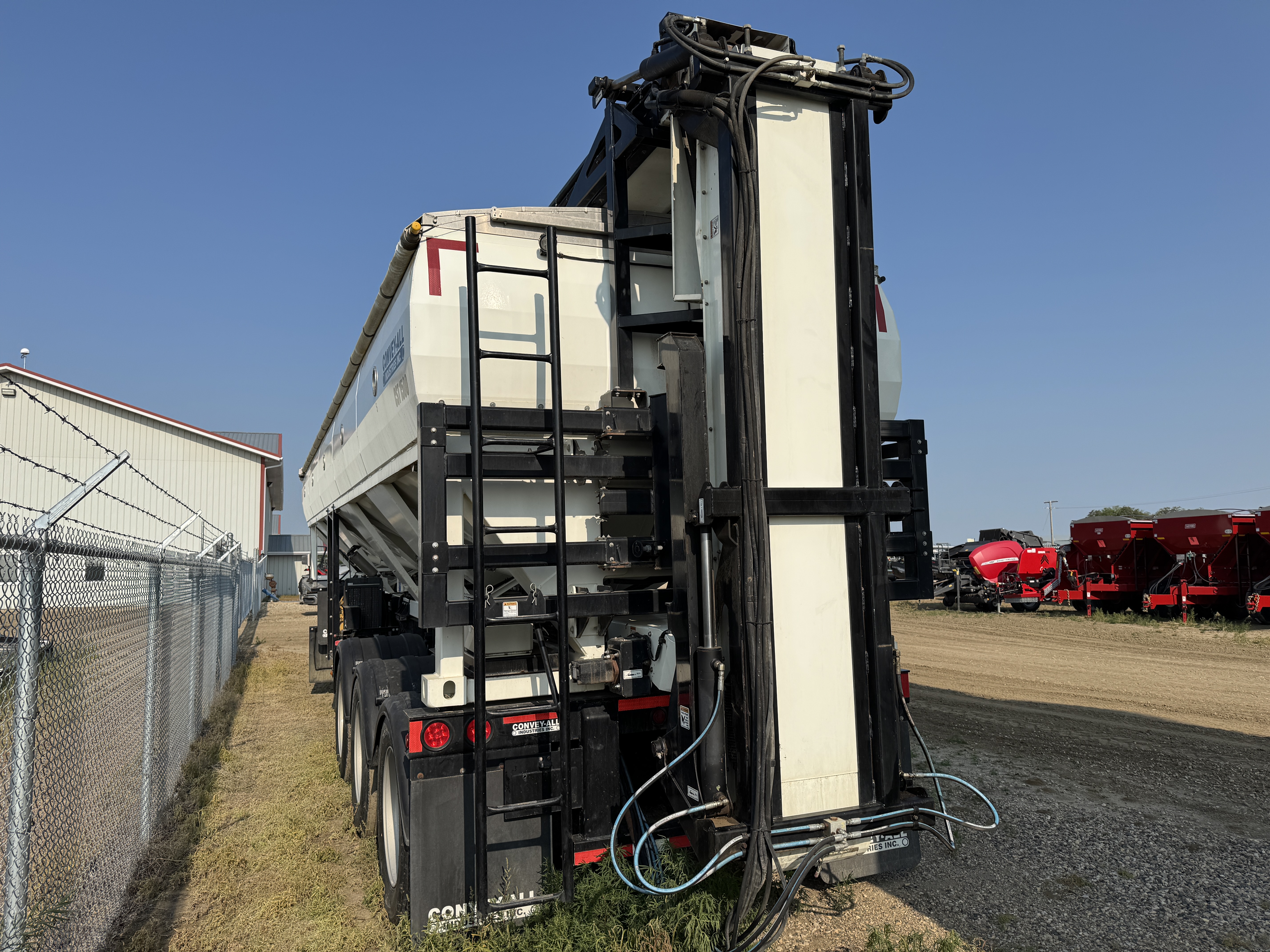 2017 Convey-All CST-1500 Seed Tender