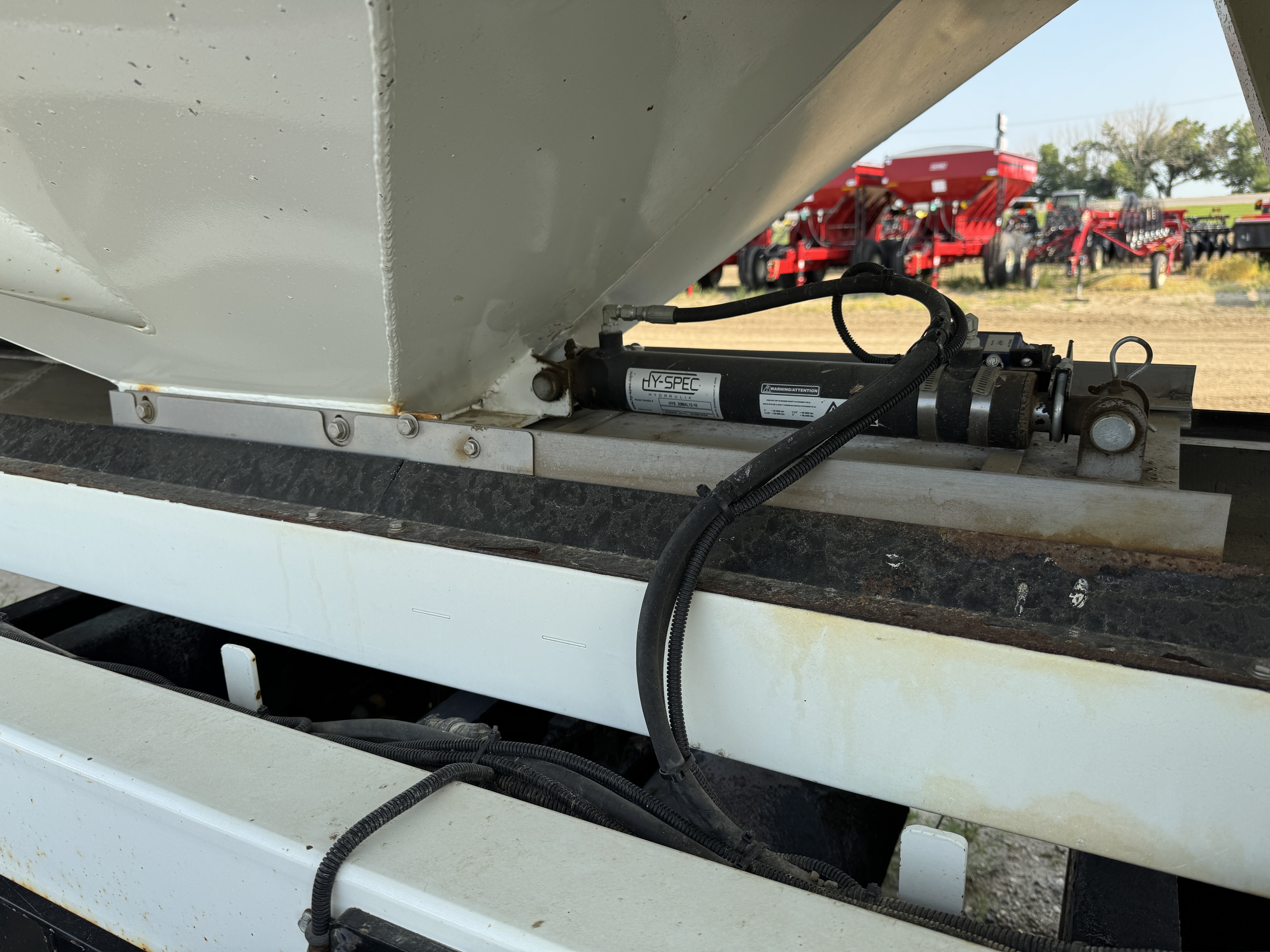 2017 Convey-All CST-1500 Seed Tender