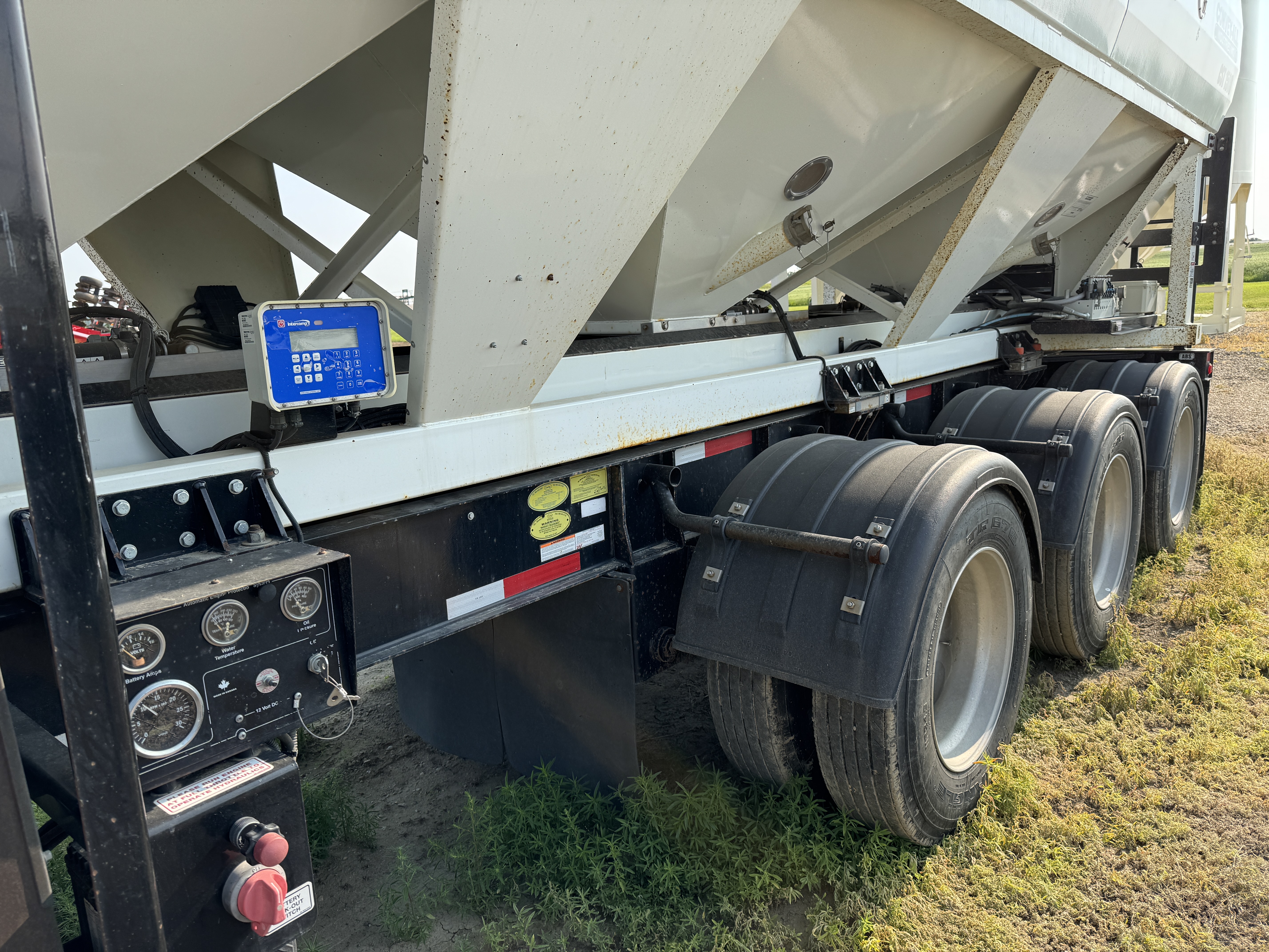 2017 Convey-All CST-1500 Seed Tender