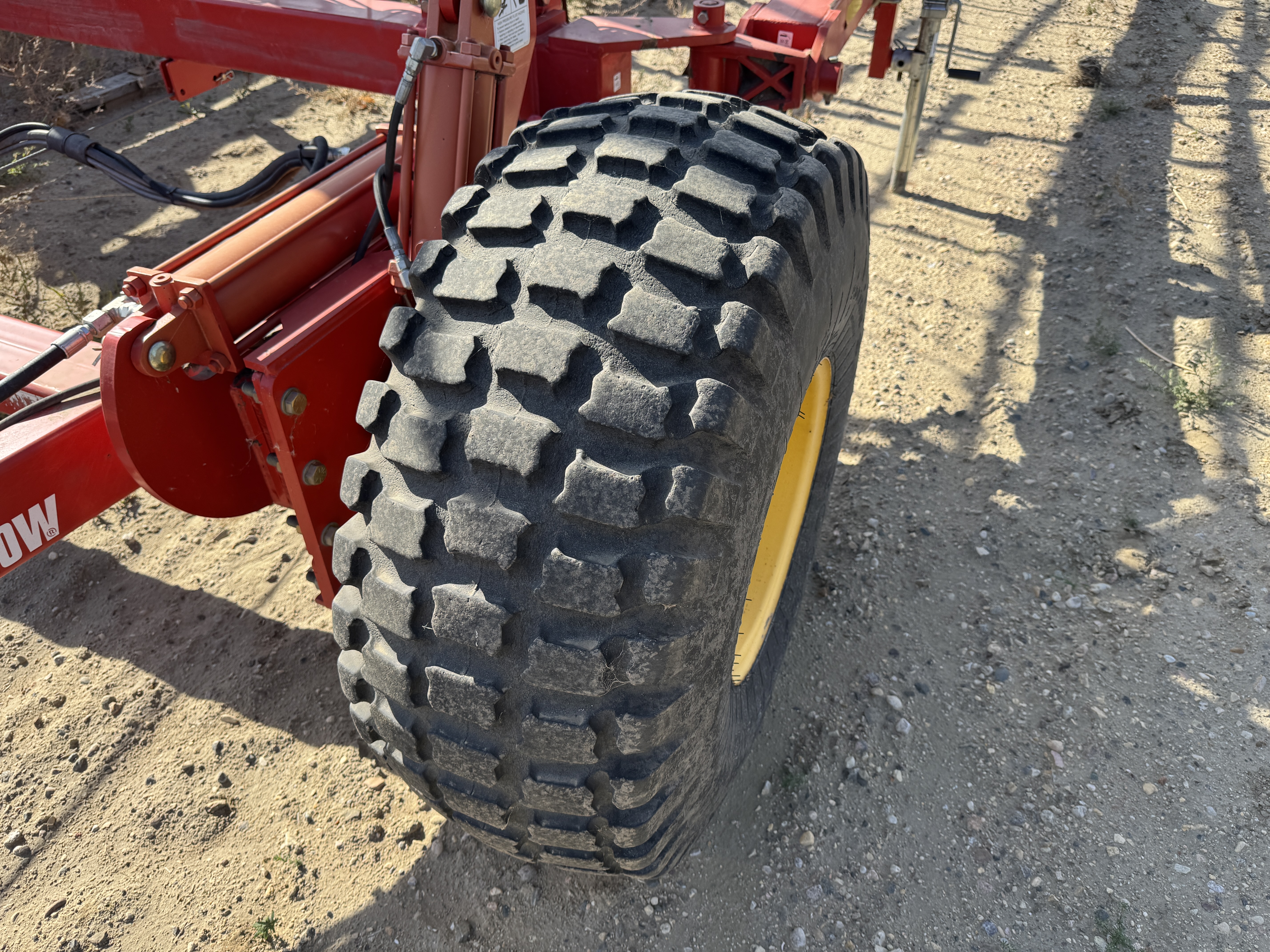 2013 Bourgault 6000-70 Harrow