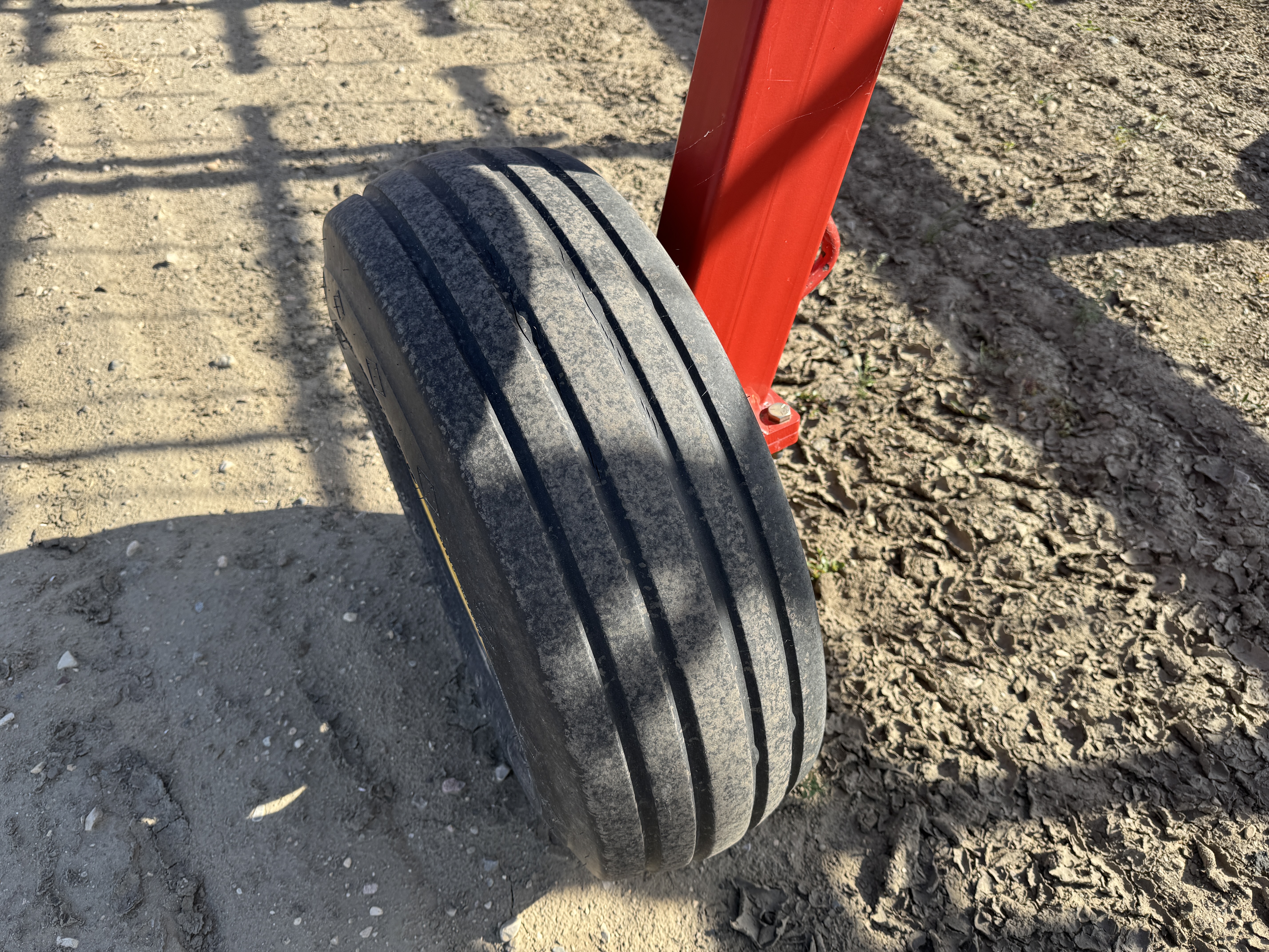 2013 Bourgault 6000-70 Harrow