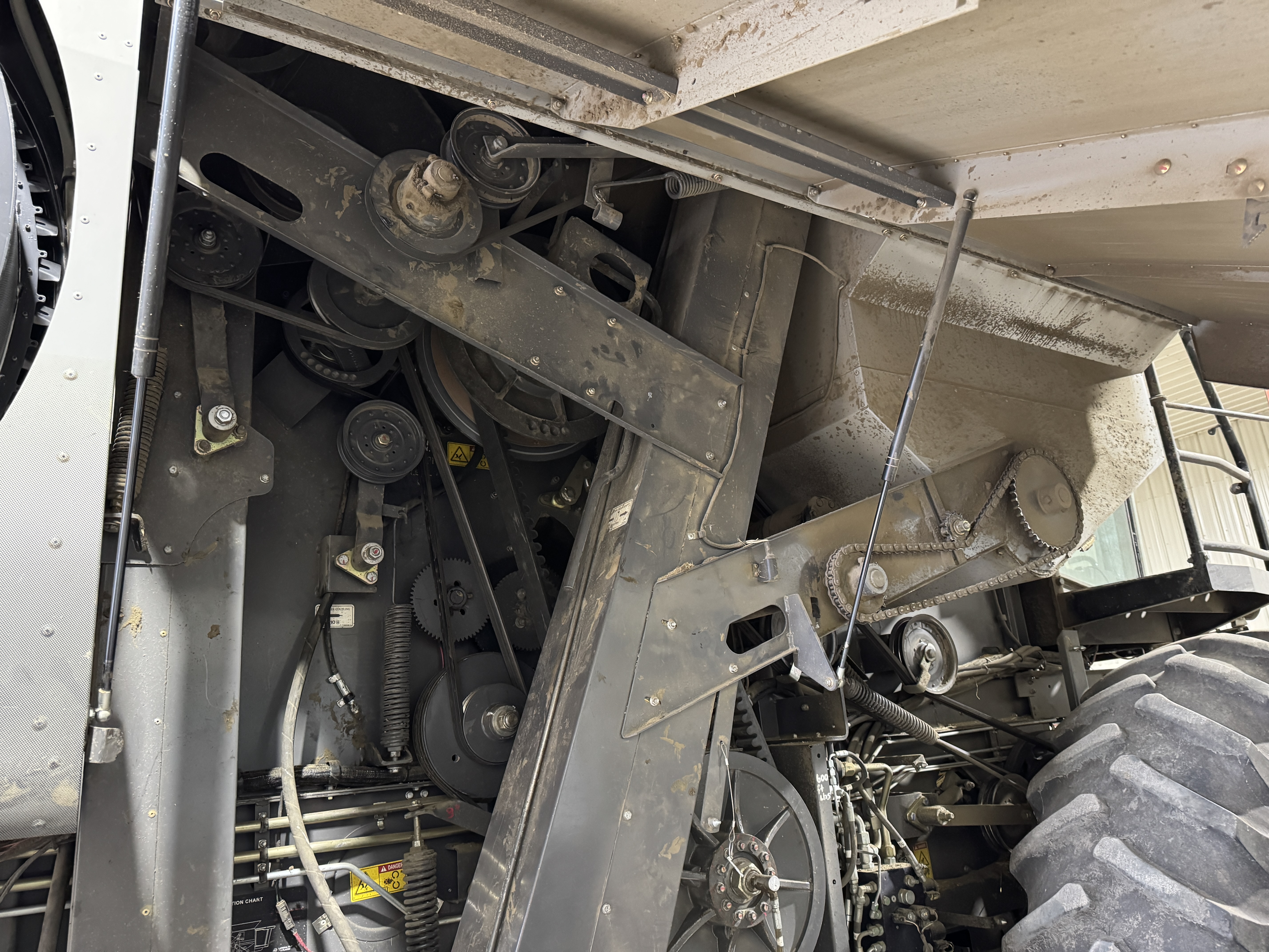 2014 AGCO Gleaner S78 Combine