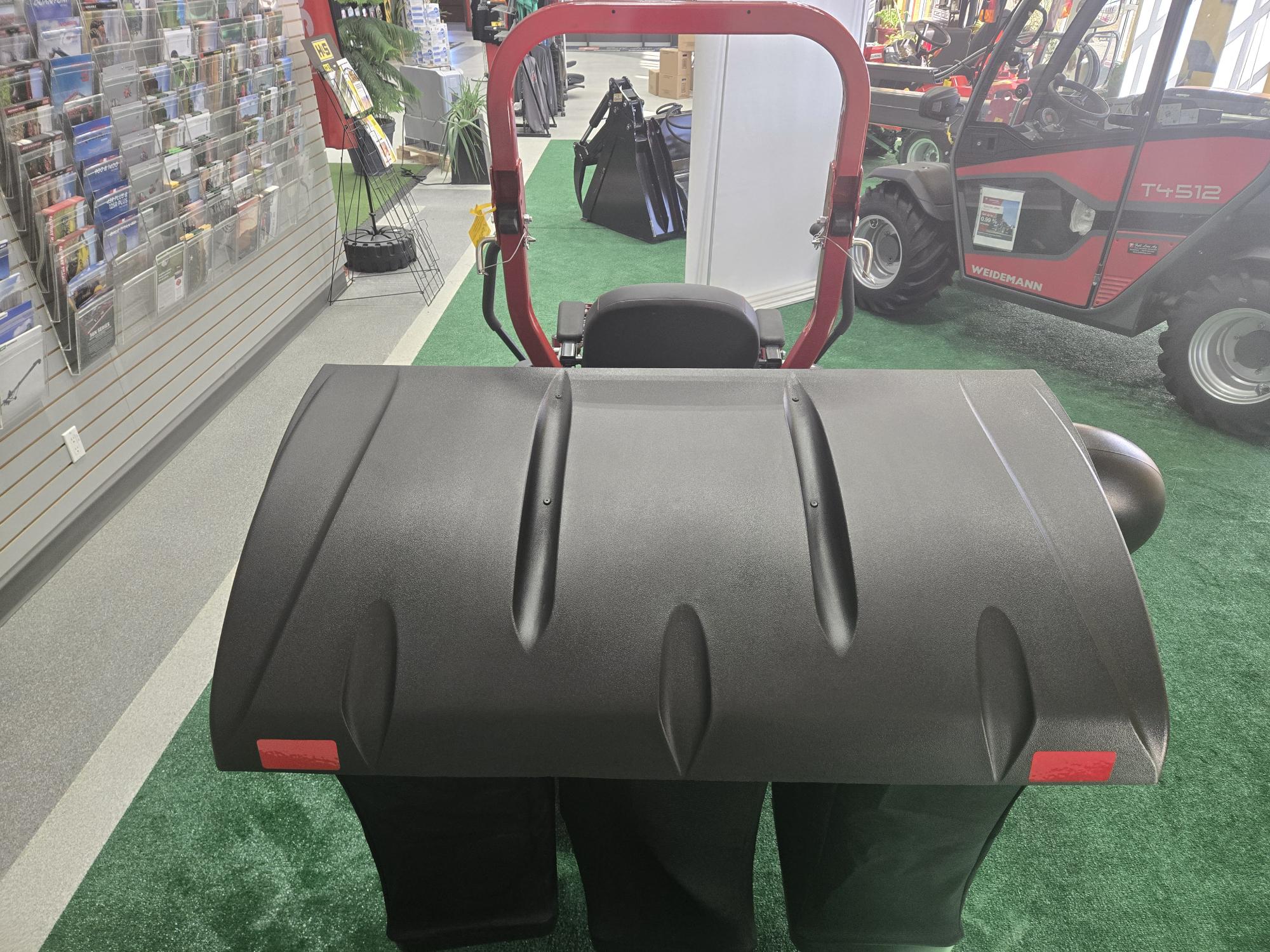 2025 Ferris ISX800Z Mower/Zero Turn