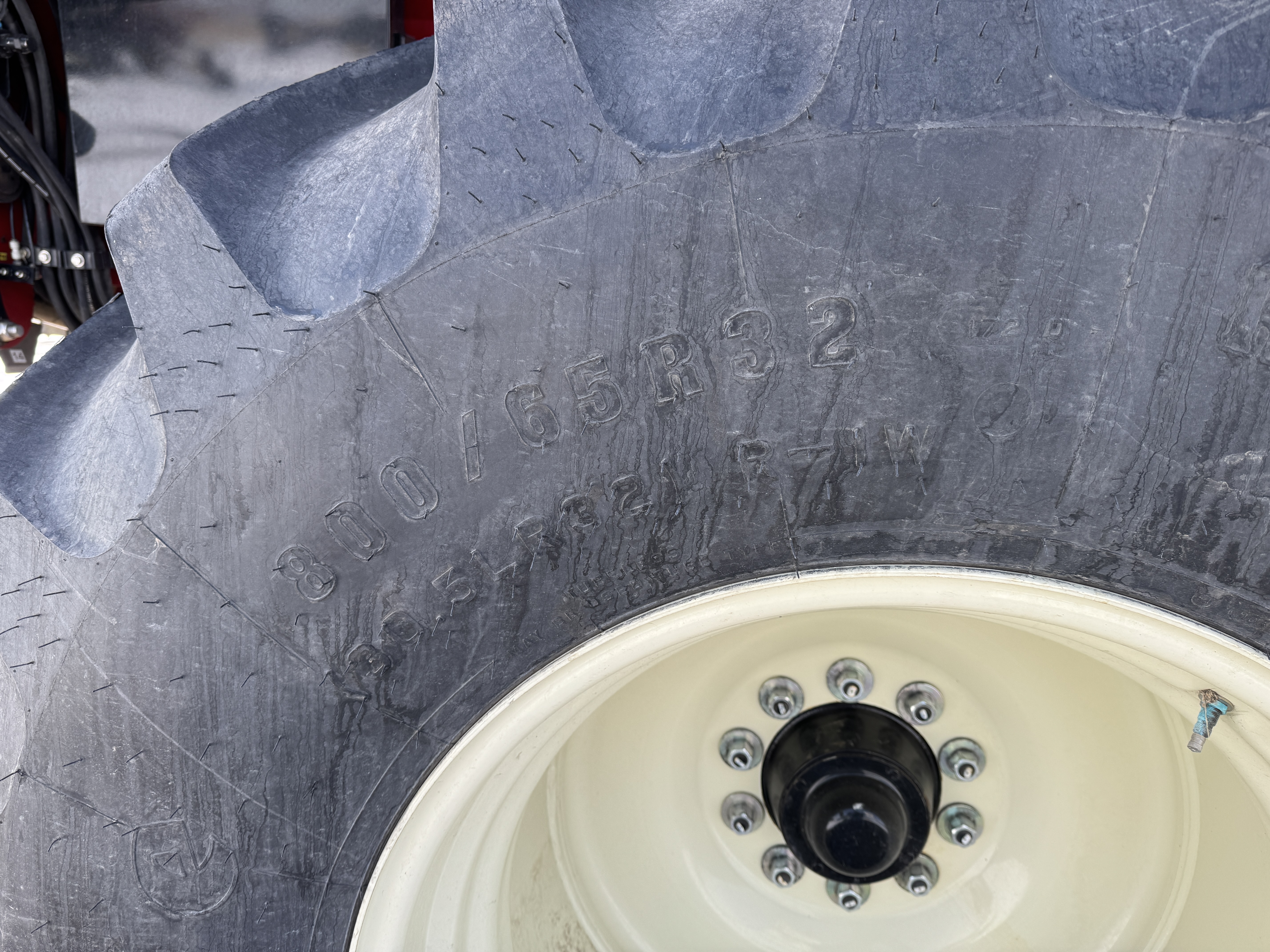 2022 Salford VALMAR 8711 Fertilizer Spreader