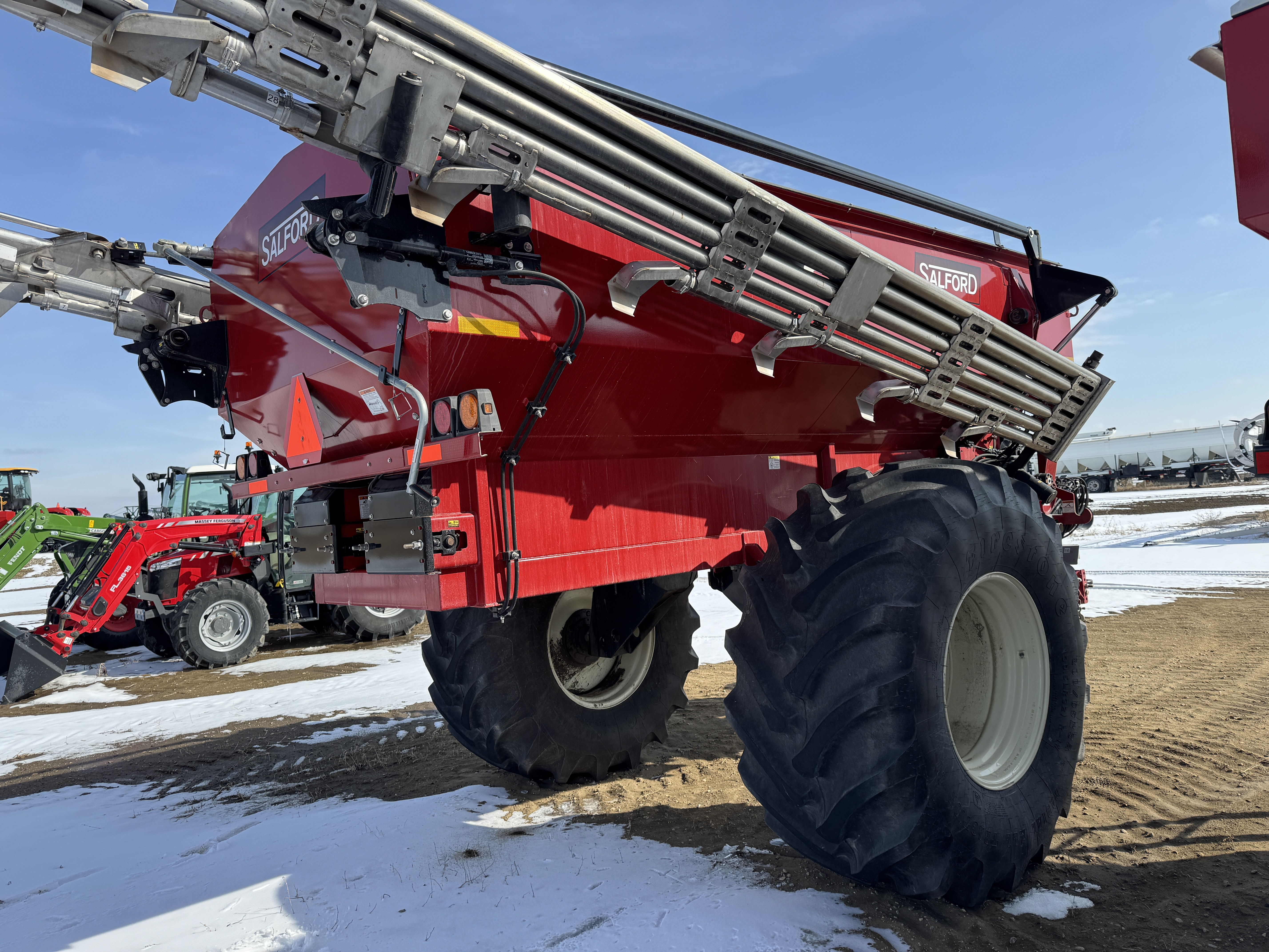 2022 Salford VALMAR 8711 Fertilizer Spreader